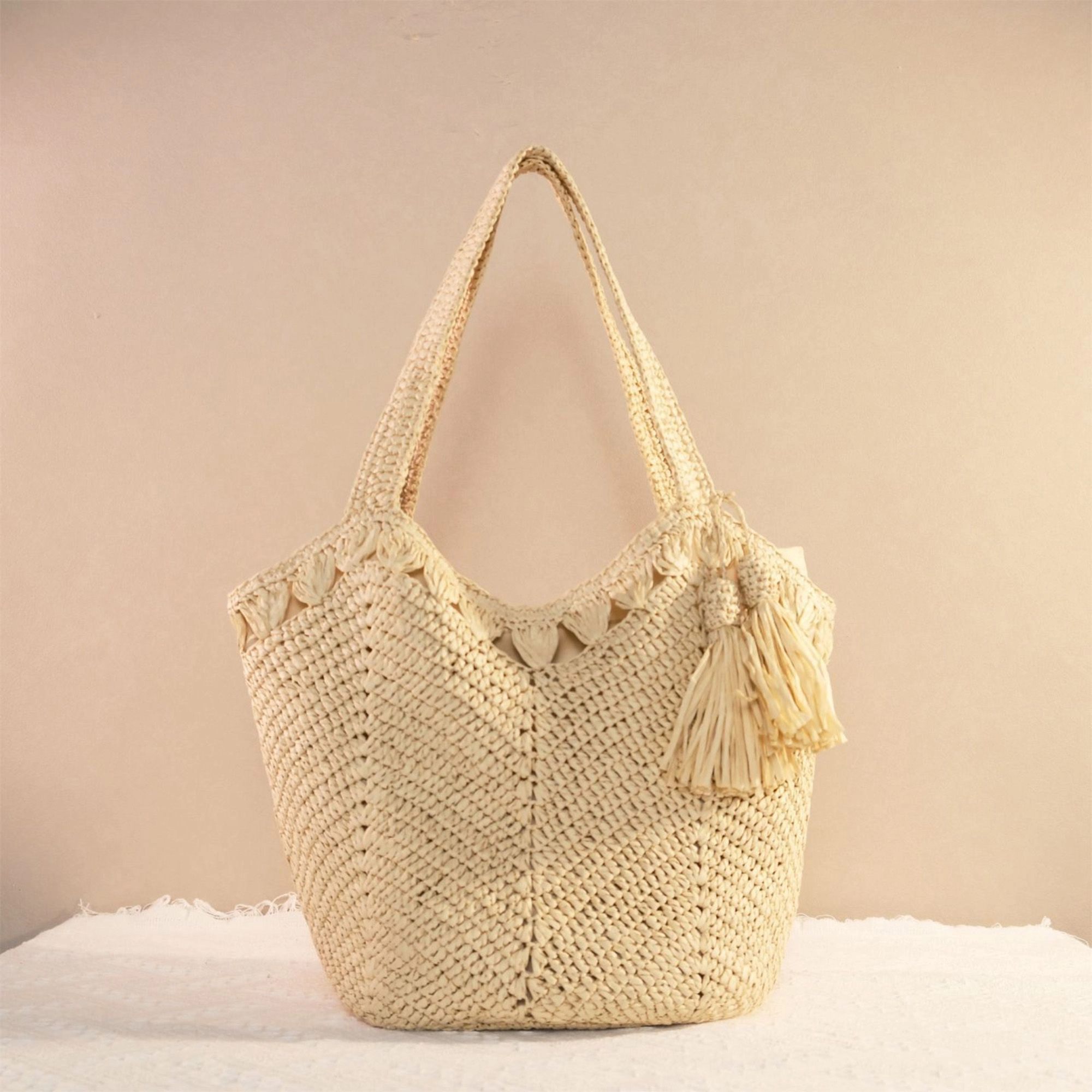 Alilang Women's Tassel Straw Tote Bag with Zipper Closure for Beach and Travel