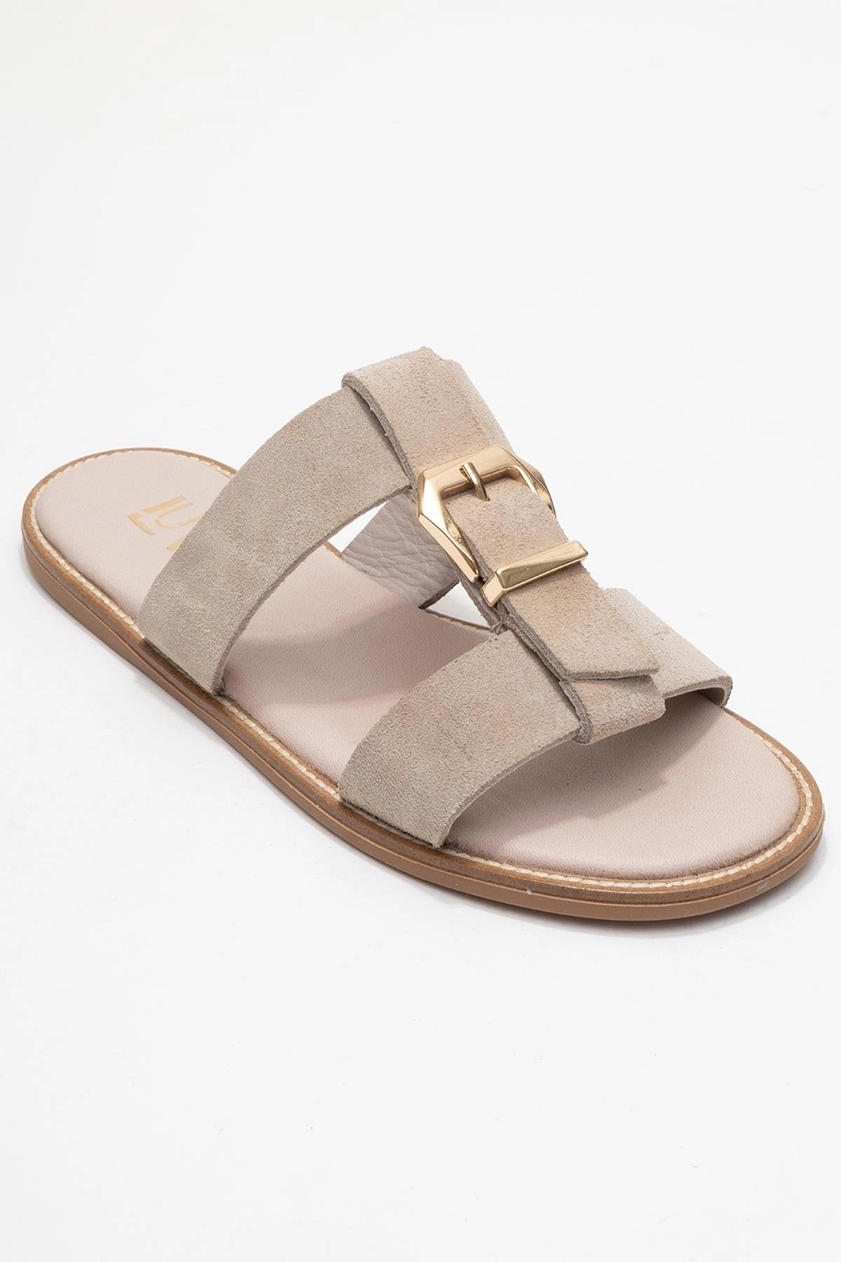 Forever & Always Womens Sveta Leather Buckled Sandals