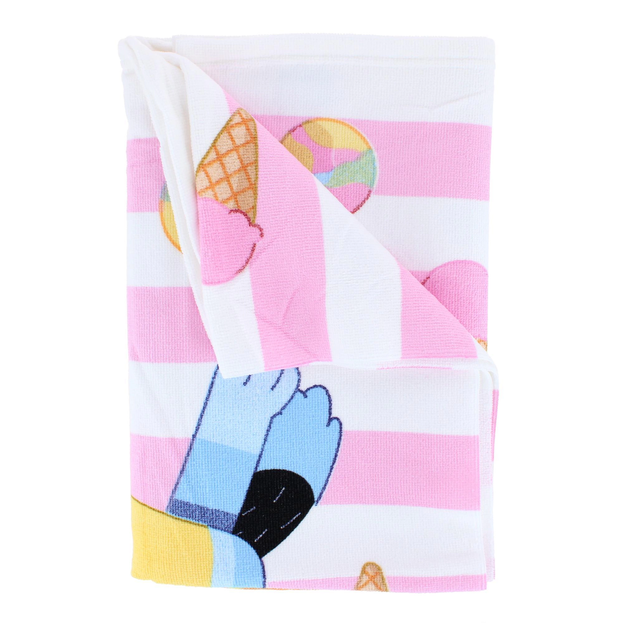 Textiel Trade Kids' Bluey Bingo Chilli and Bandit Beach Towel
