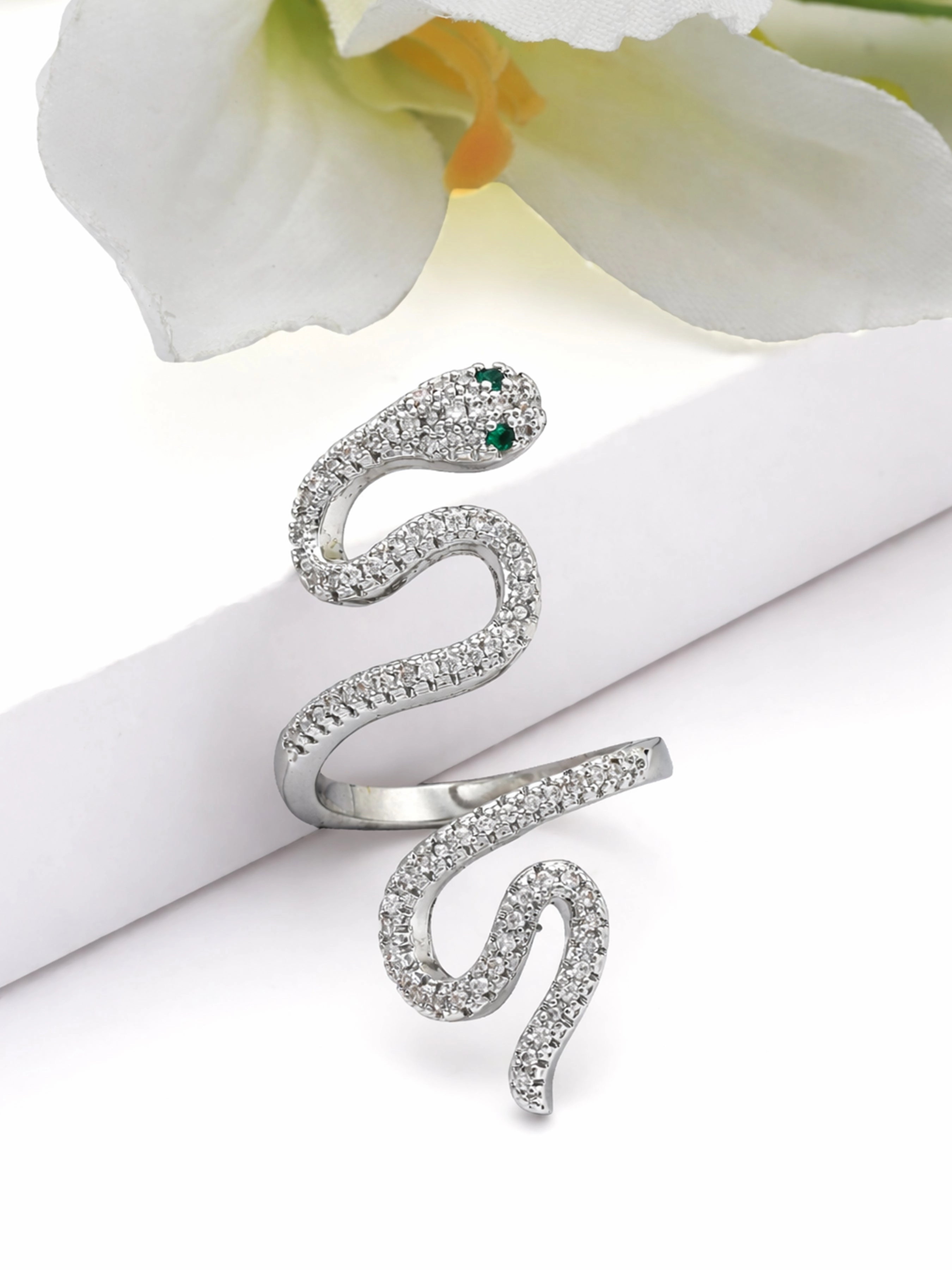AGP Paris Women's Pave Snake Coiled Ring
