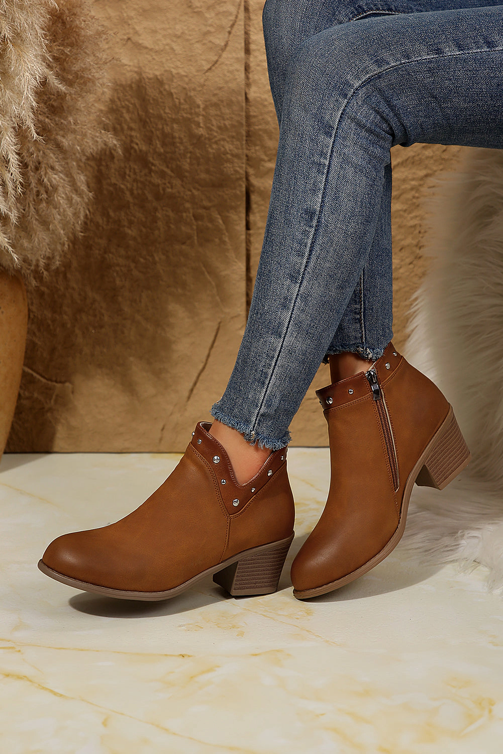 Threaded Pear Women's Melody Studded Ankle Boots