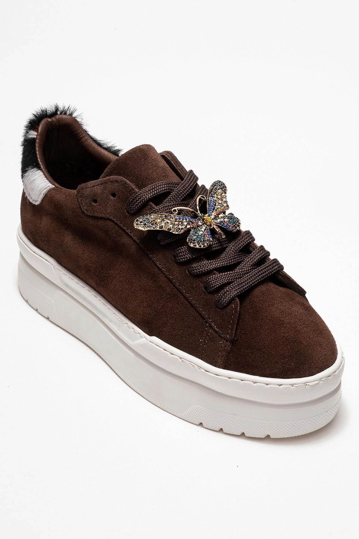 Forever & Always Womens Anda Leather Buckled Sneakers