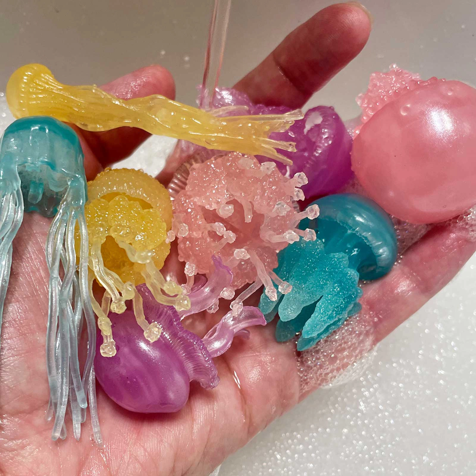 Safari Ltd. - Jellyfish TOOB - contains 8 Mini Figurines