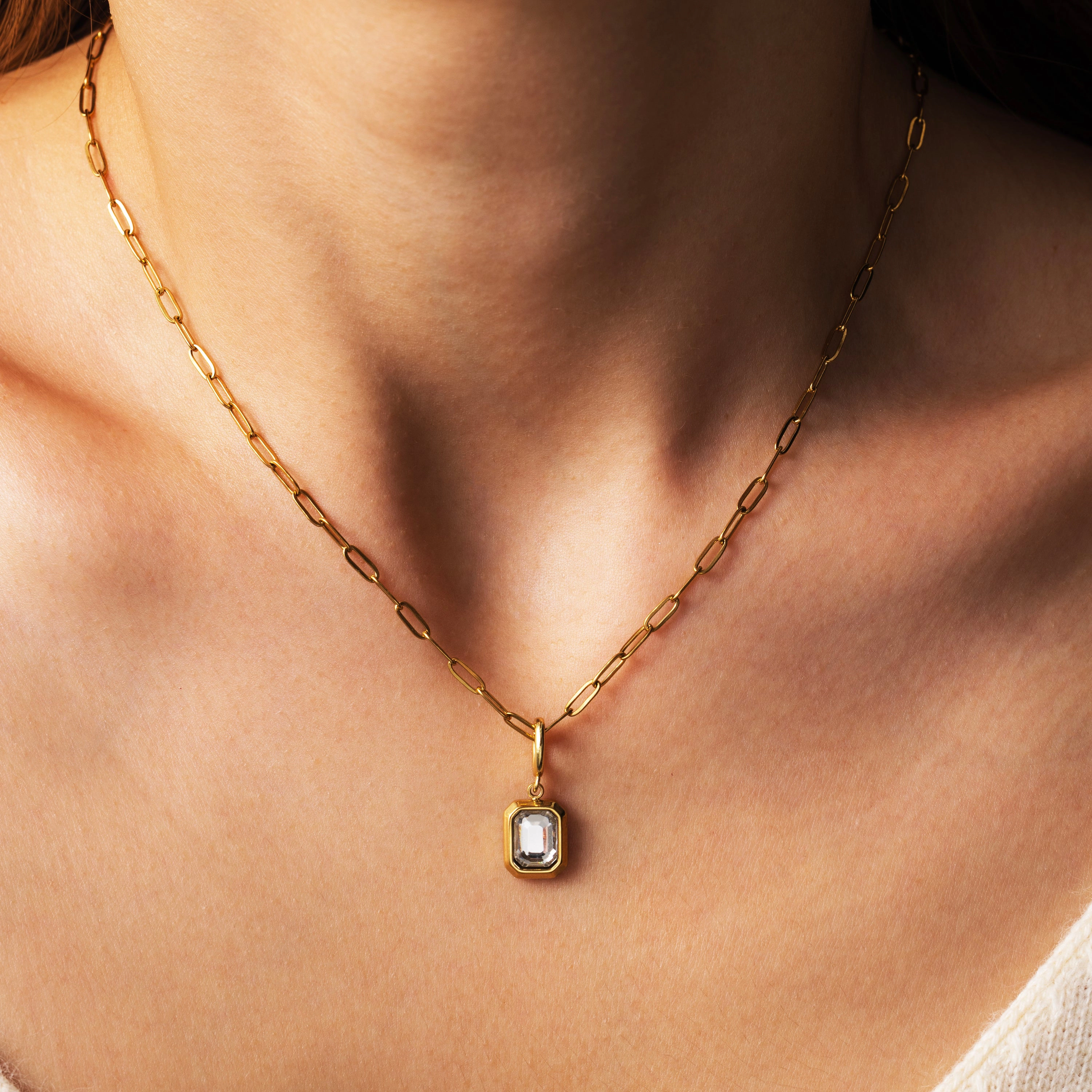 Mint & Lily Women's Sophia Baguette Pendant Necklace