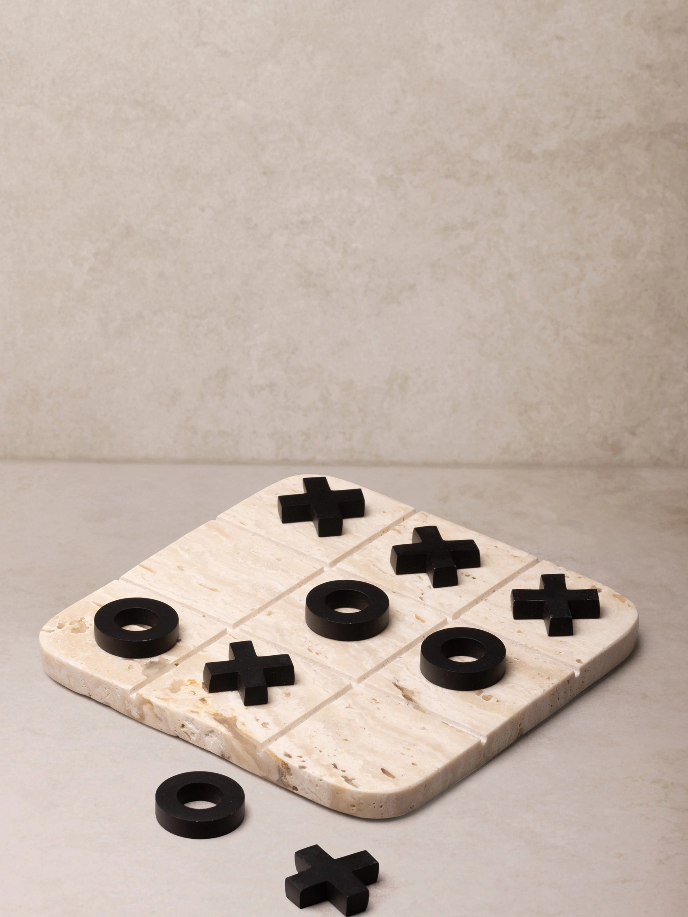 GAURI KOHLI Monty Marble Tic Tac Toe Set