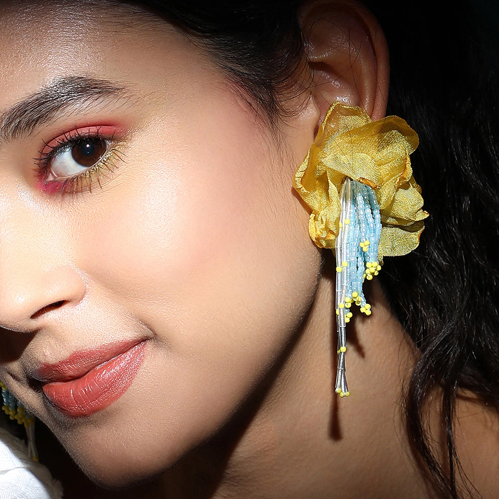 SOHI Women's Maxi-Floral Drop Earrings