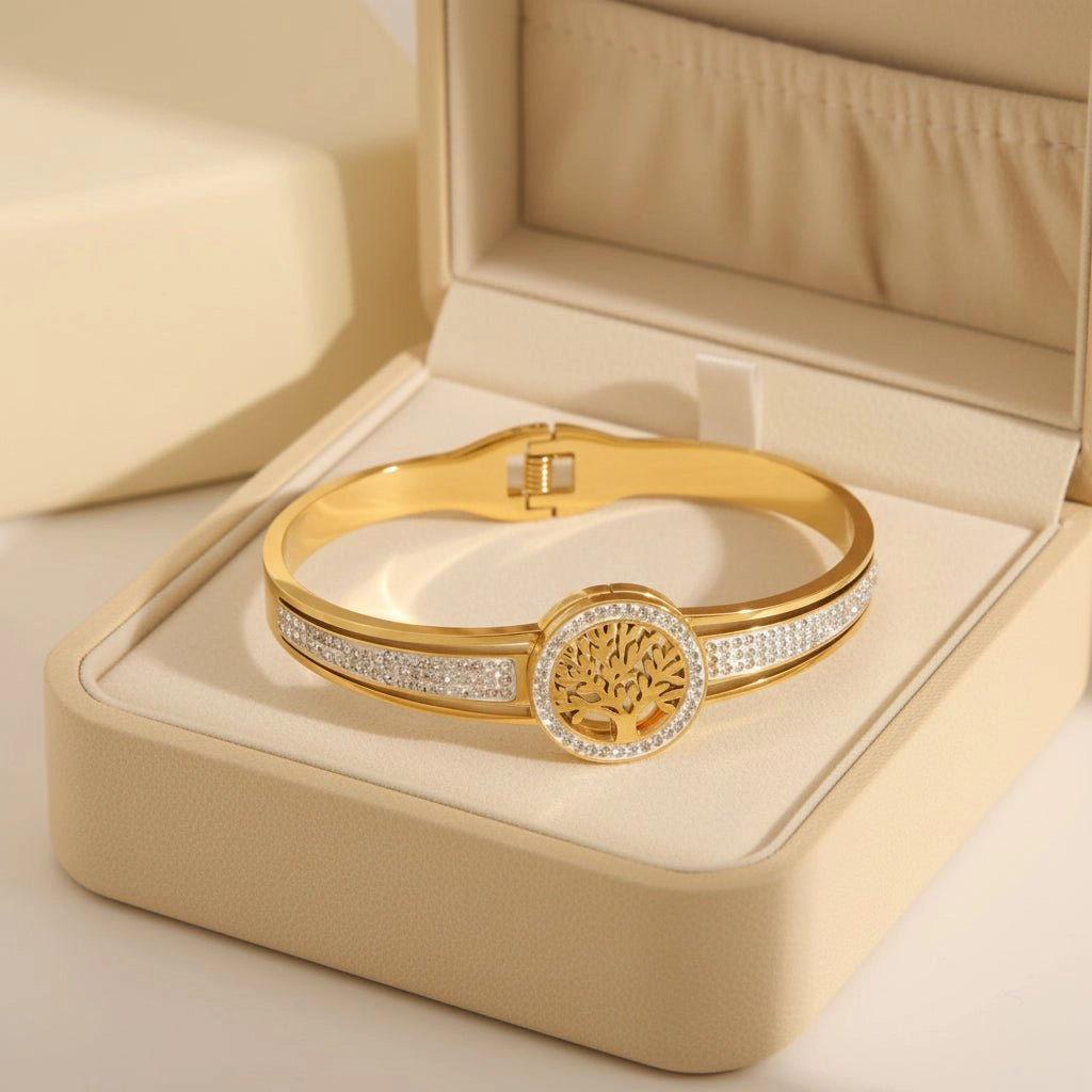 DressAtR Women's Hollow Cutout Zircon Gold Plated Bangle