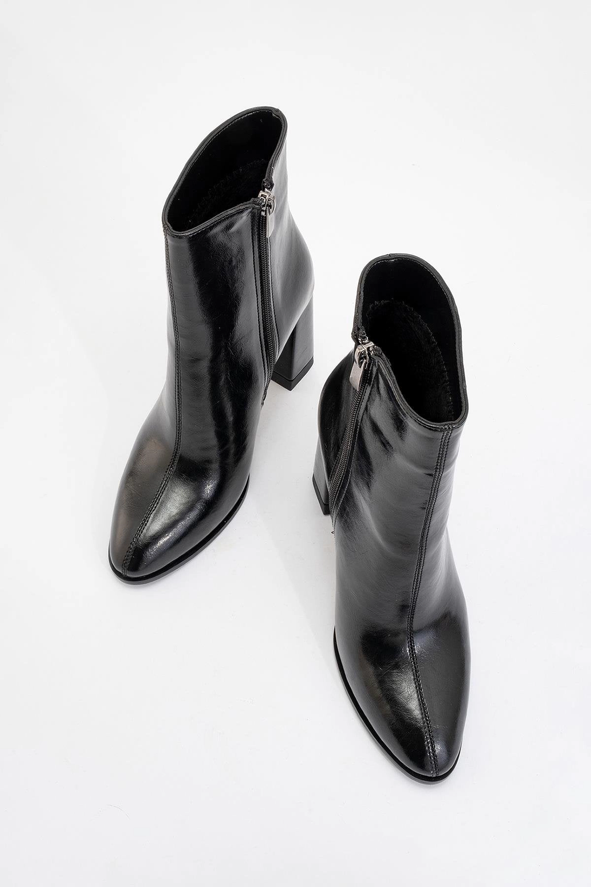 Prologue Shoes Womens Jewel High Heel Boot