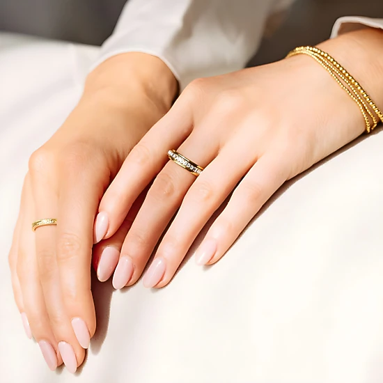 Mint & Lily Women's Crystal Spinning Fidget Ring