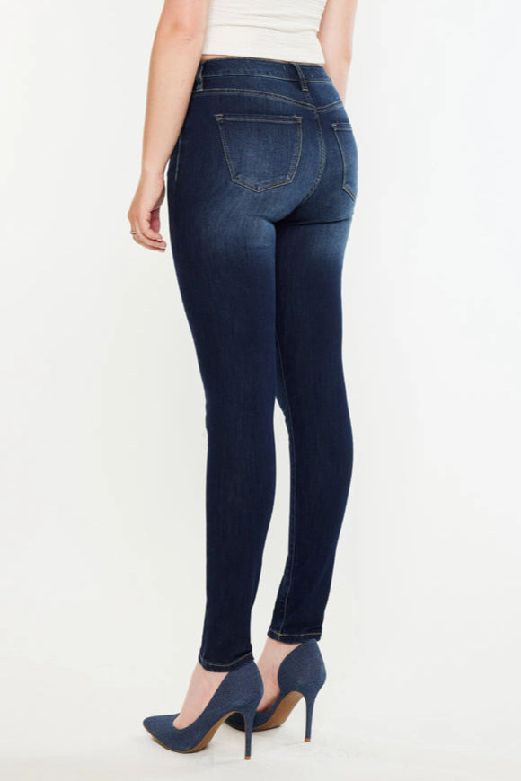KanCan Women's Curvy Essentials High Rise Skinny Jeans Effie