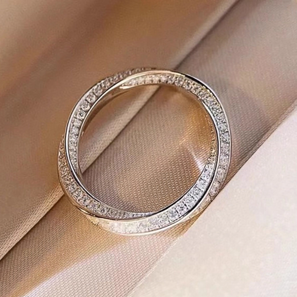 Exquisite Full Paved Zirconia Eternity Band Ring