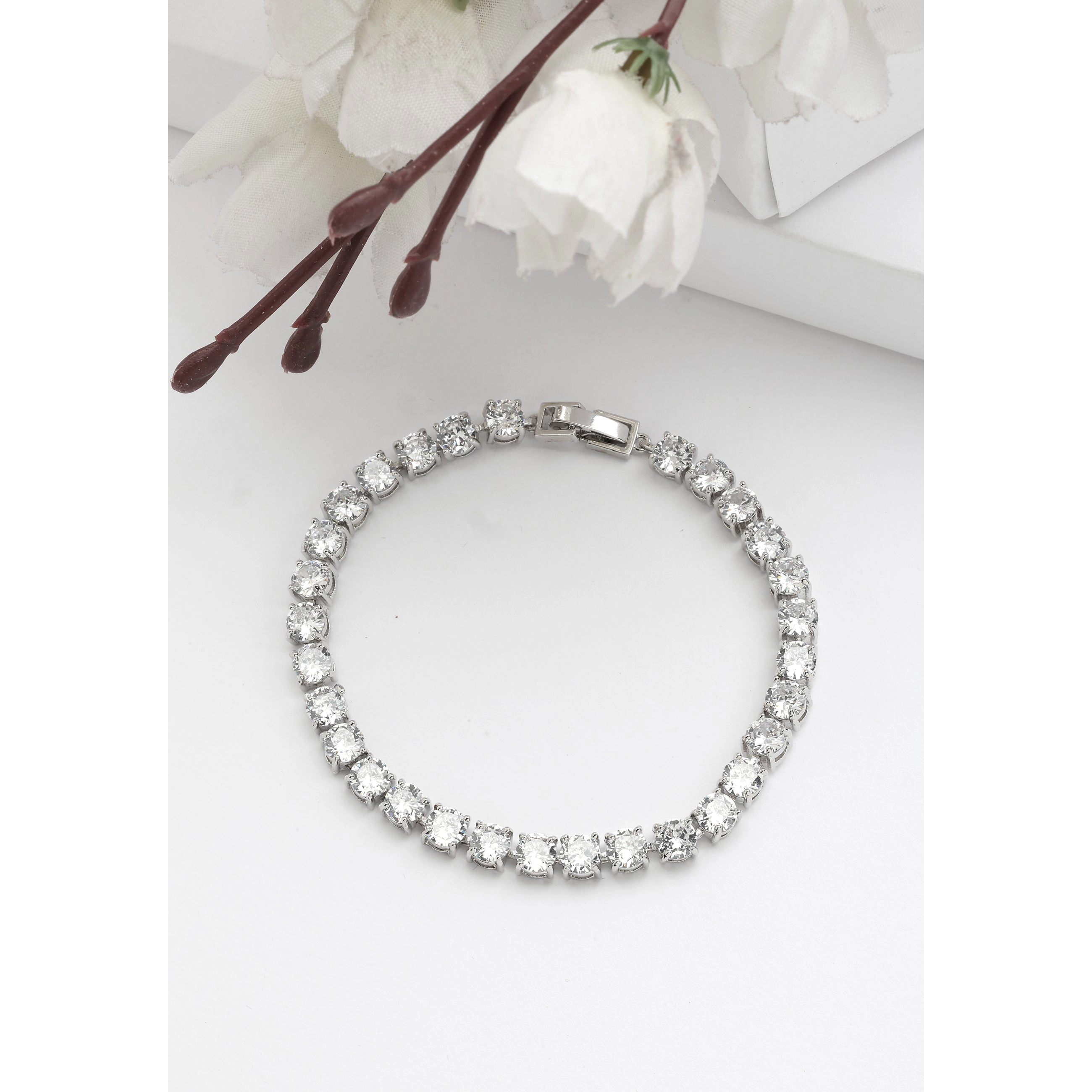 AGP PARIS Womens Diva Delicate Bezel Tennis Bracelet