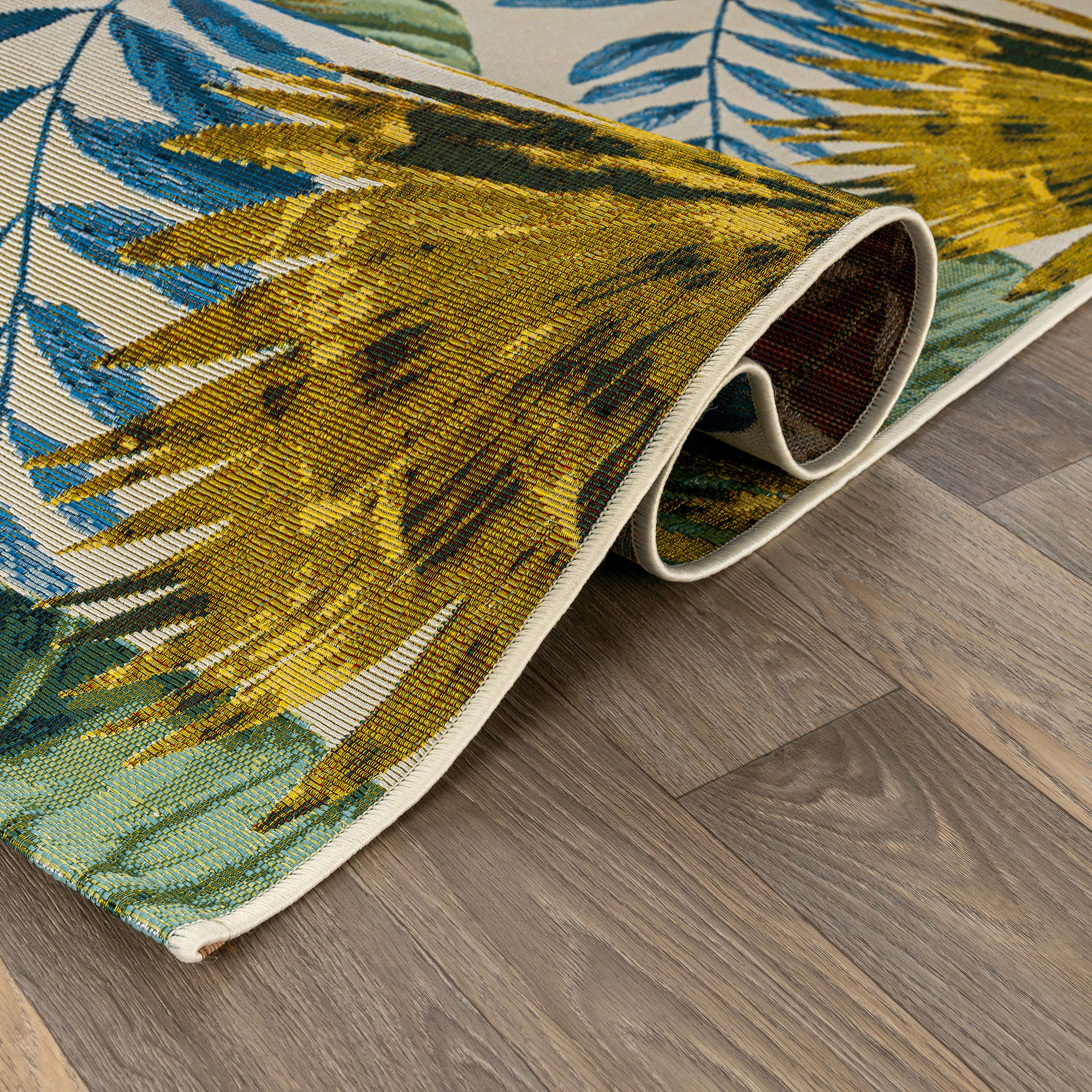 World Rug Gallery Tropical Garden Palm Indoor/Outdoor Patio Area Rug, Easy-Clean Outdoor Rug for