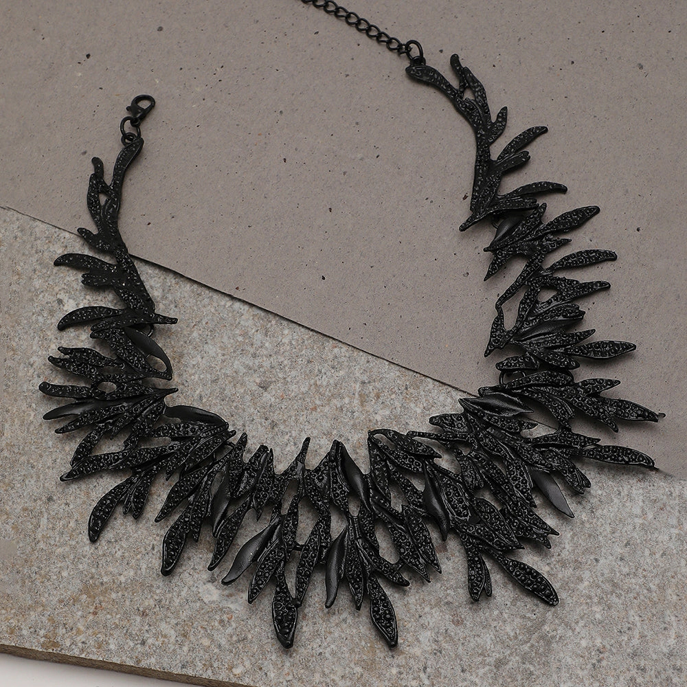 SOHI Women's Abstract Statement Necklace