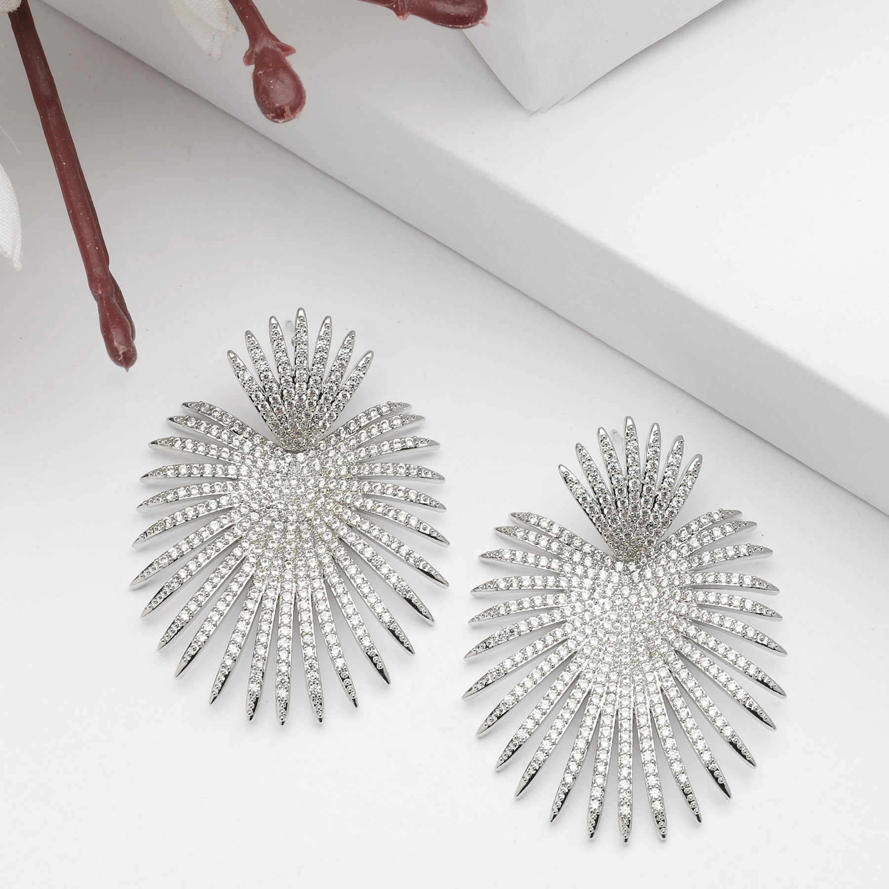 AGP PARIS Womens Diva Sparkling Drop Earrings