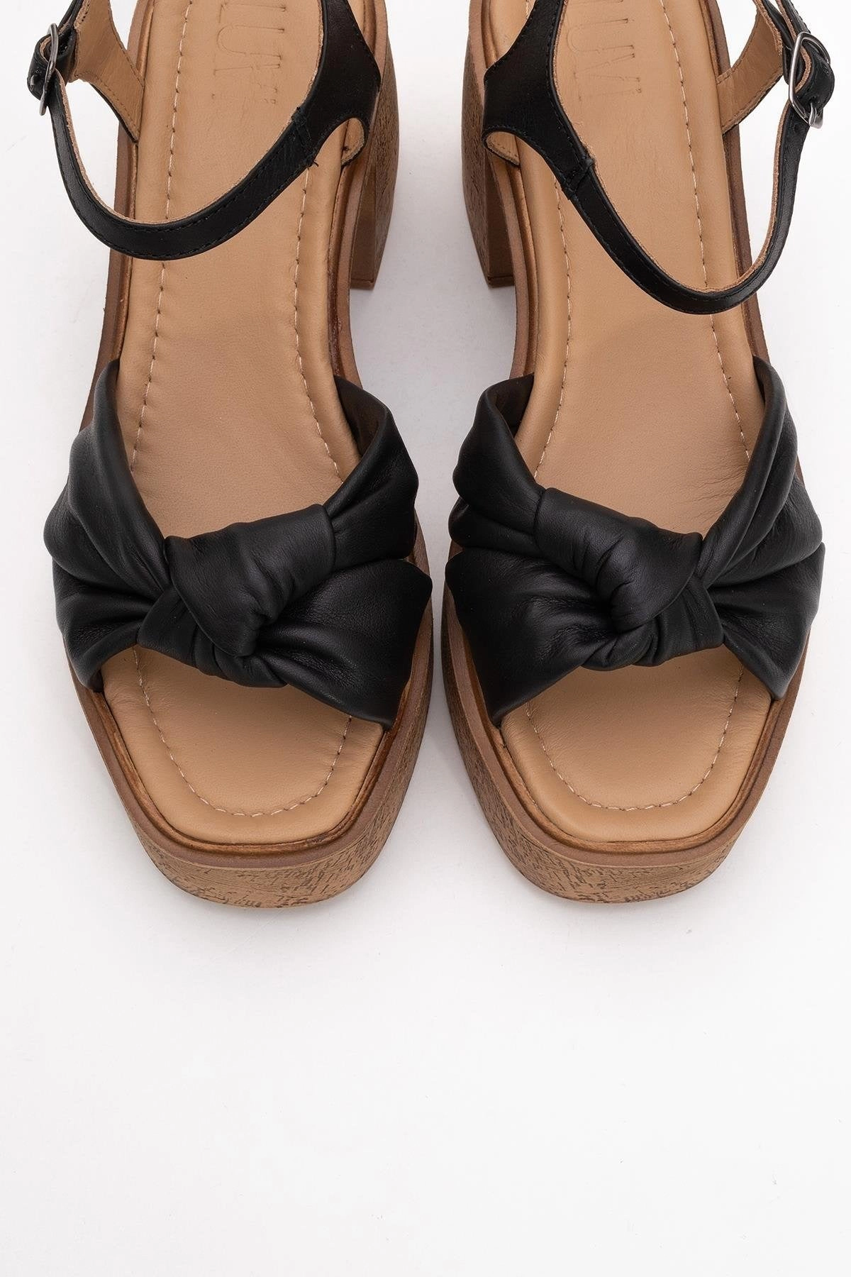 Forever & Always Womens Tily Platform Wedge Leather Sandal