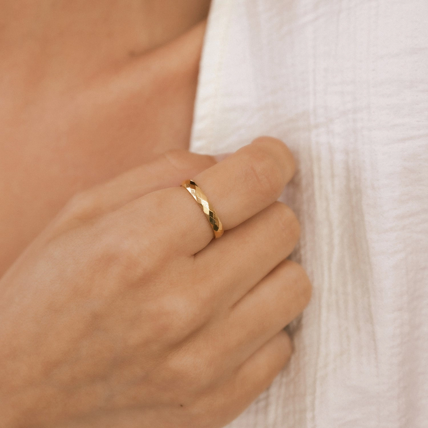 Mint & Lily Women's Dainty Hammered Band Spinning Fidget Ring