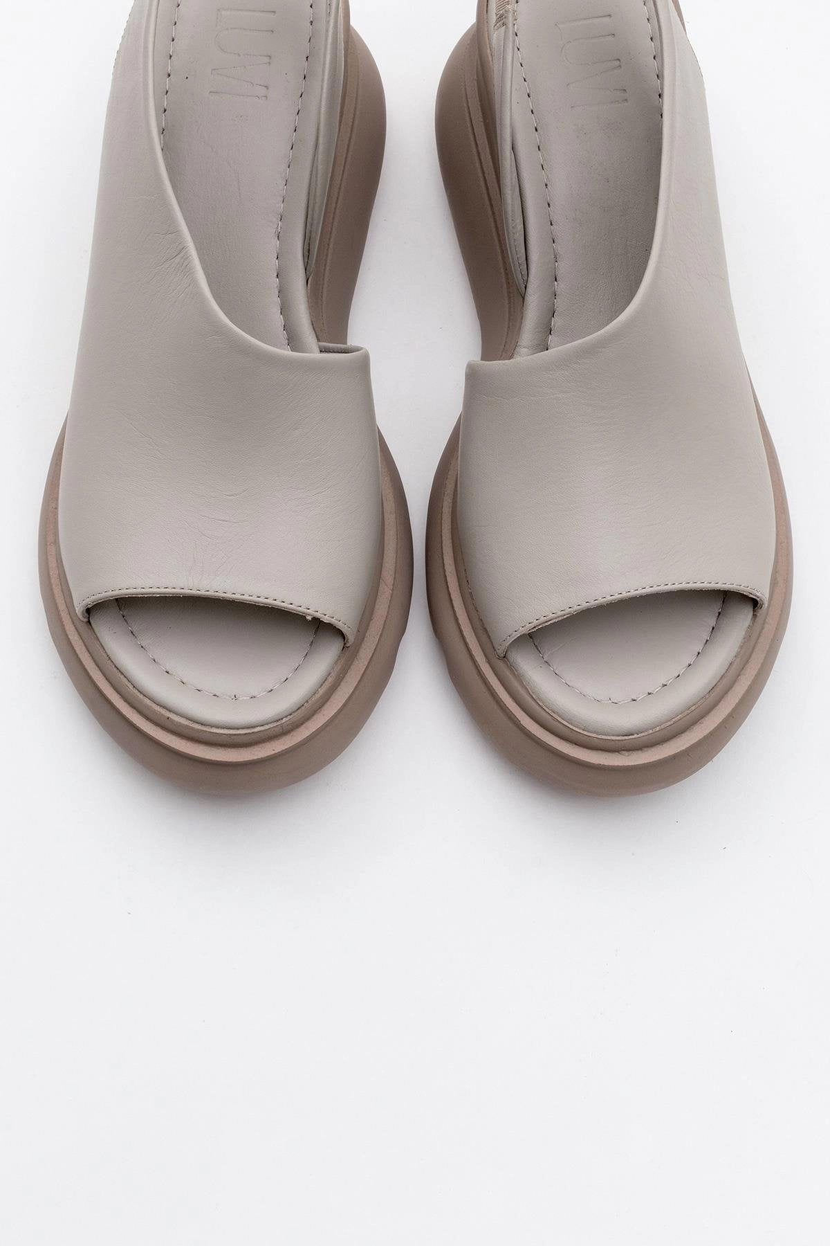 Forever & Always Womens Agusto Leather Platform Sandal