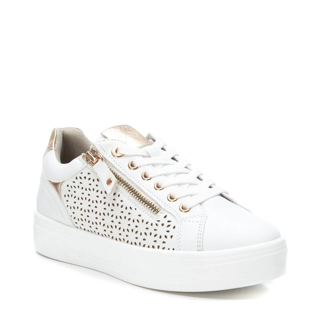 XTI Women's Lace-Up Sneakers Lightweight Non-Slip Rubber Sole