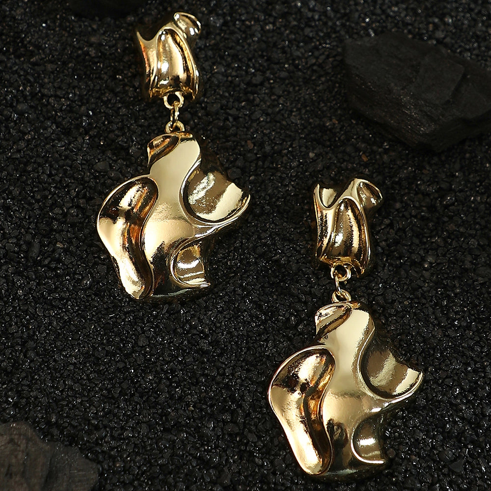 SOHI Women's The Eroded Drop Earrings - California Gold