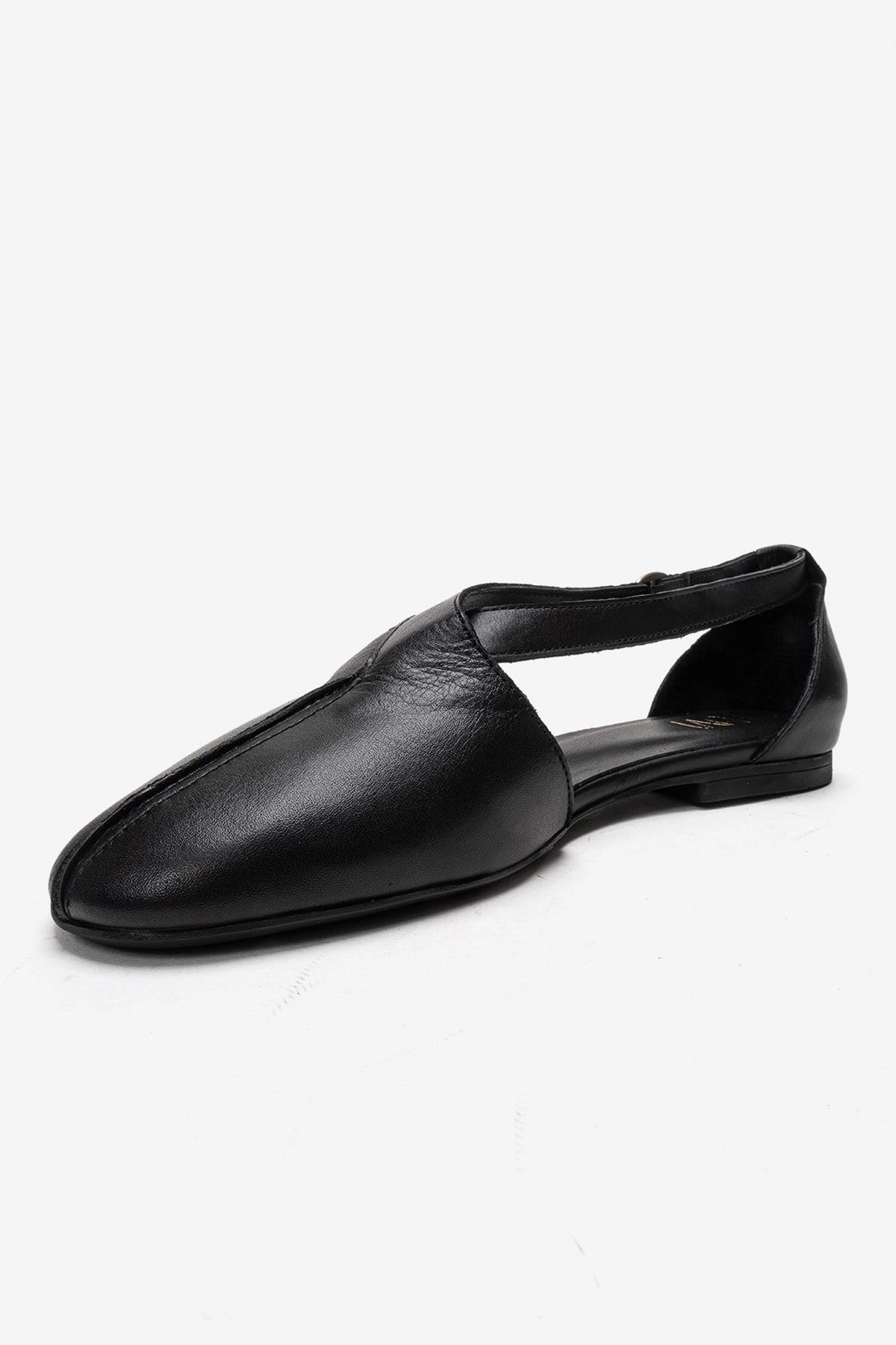 Forever & Always Womens Fable Leather Side Cut Ballet Flats
