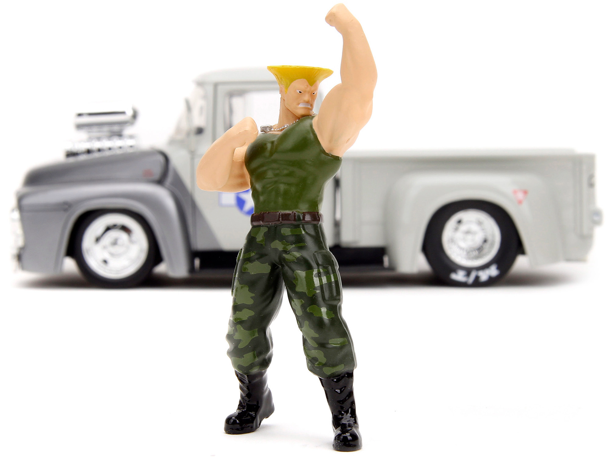Jada 1956 Ford F-100 Pickup Truck Tan and Gray Metallic and Guile Diecast Figure "Street Fighter" Video Game
