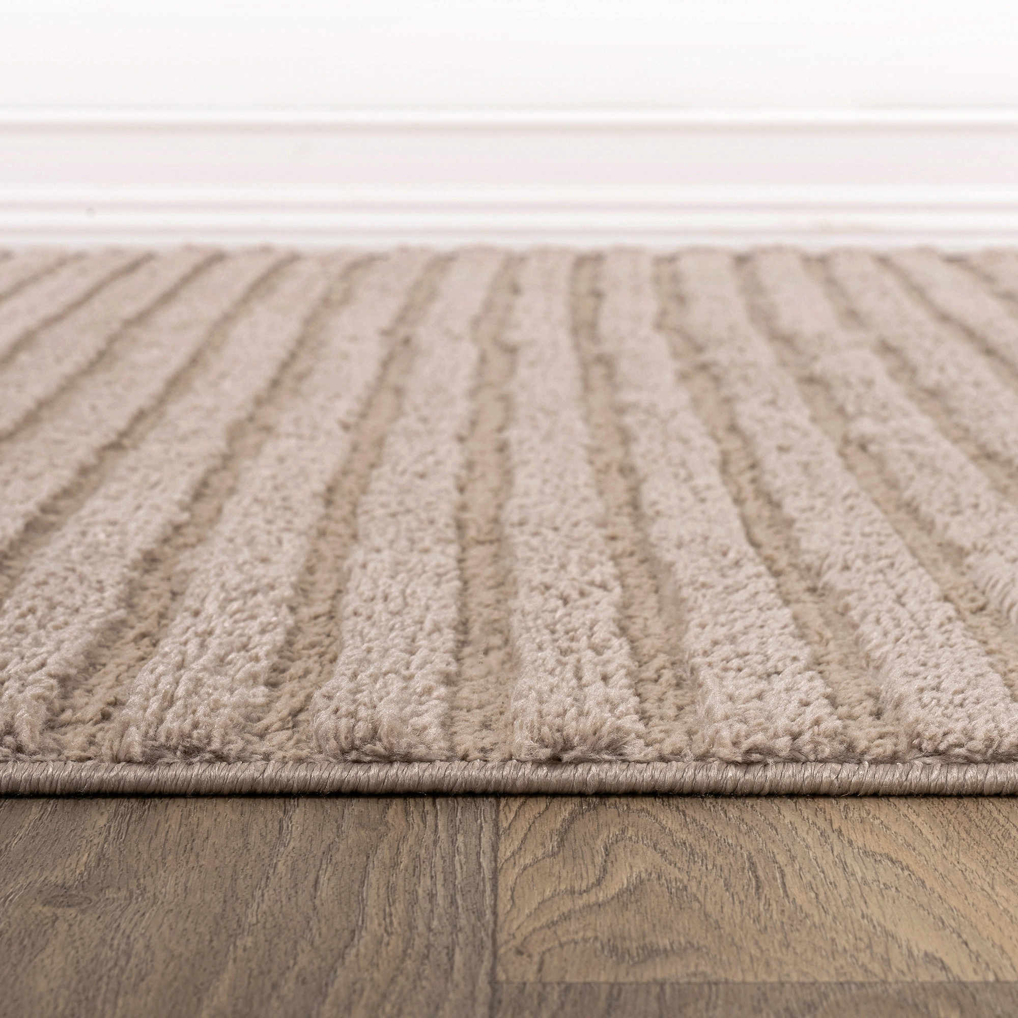 World Rug Gallery Horizontal Stripe Soft Shag High-Low Indoor Area