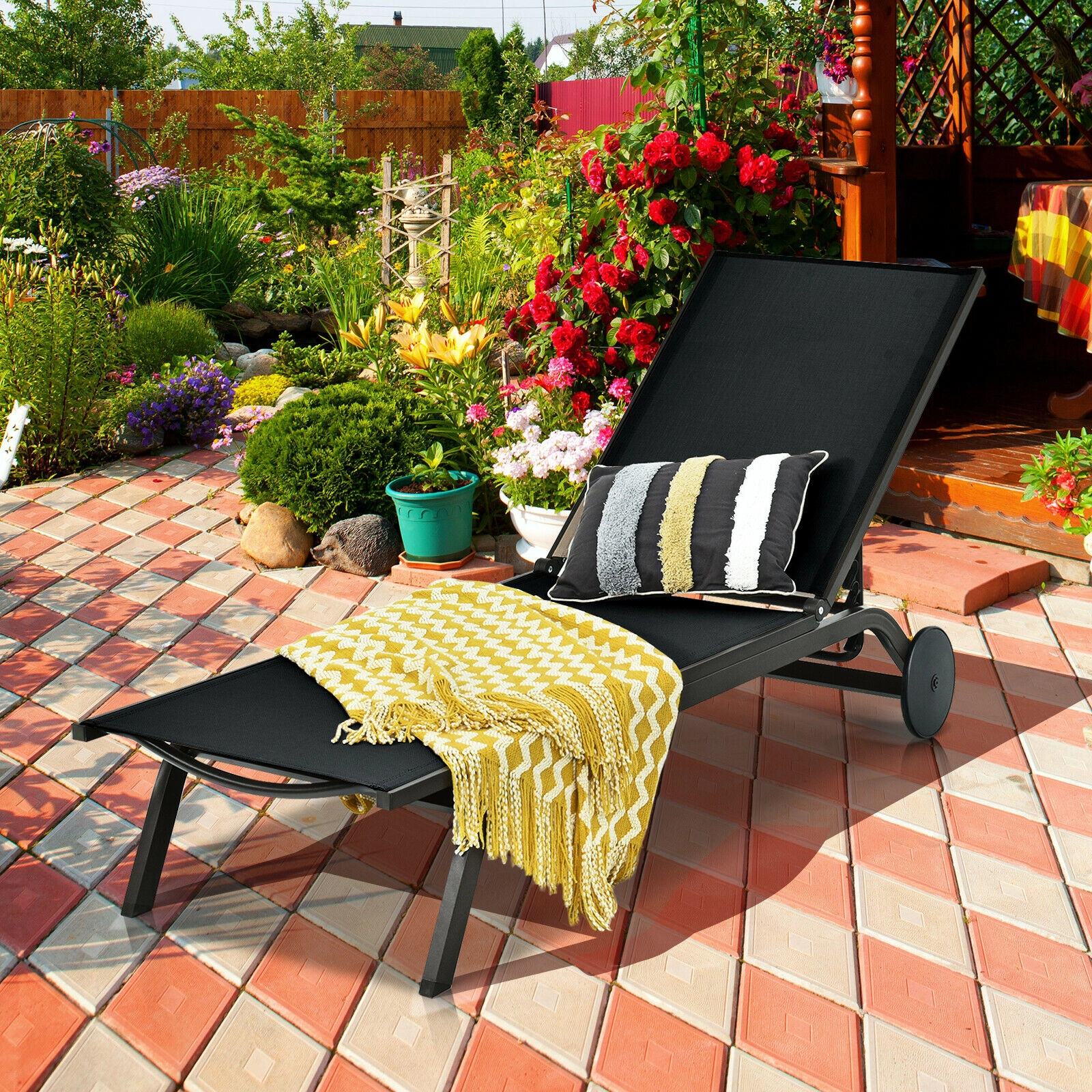 SUGIFT Adjustable Aluminum Fabric Outdoor Patio Lounge Chair 76-in Long 330-lb Capacity 6-Position Backrest Black Brown