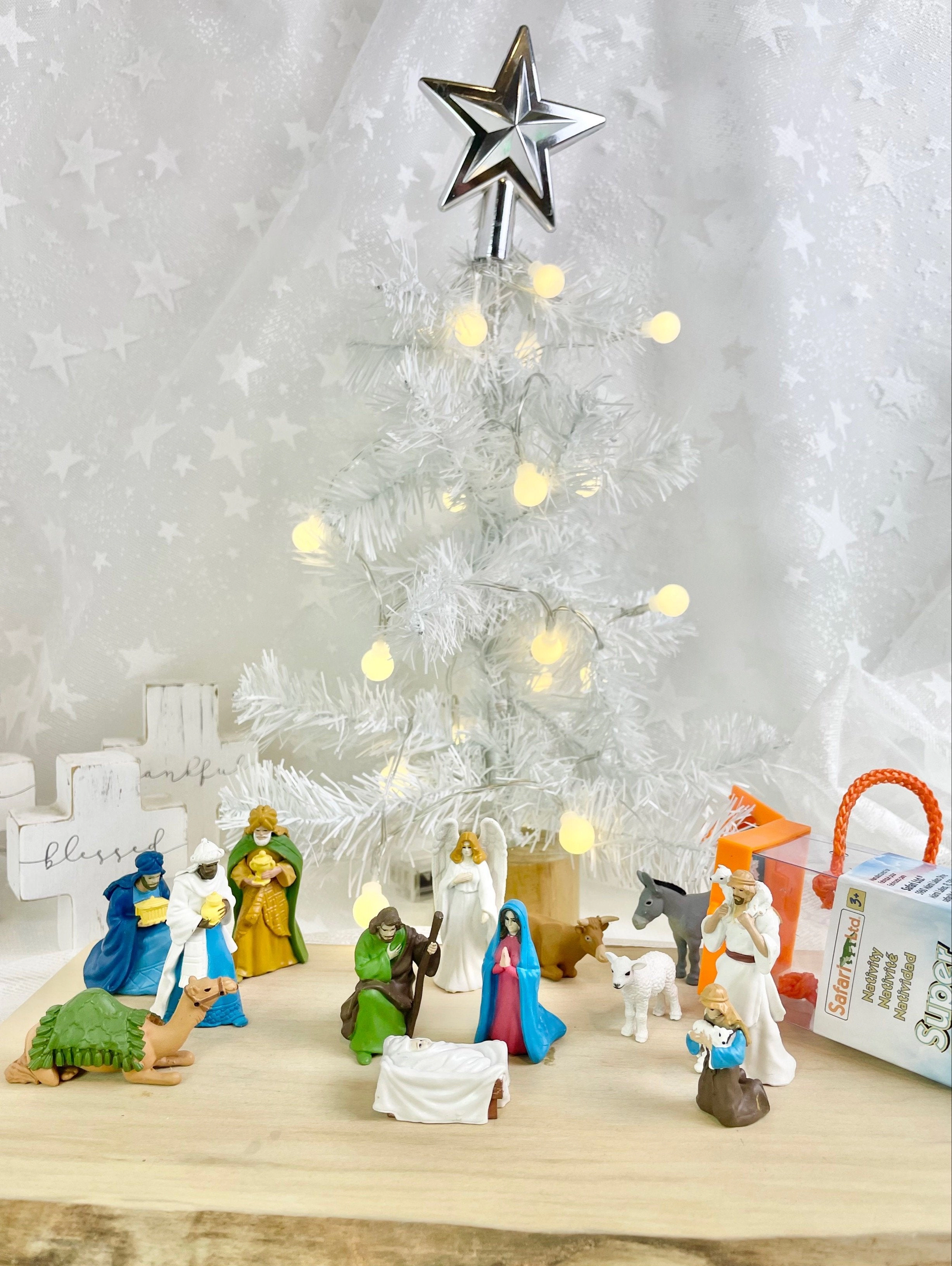 Safari Ltd. - Nativity Super TOOB - contains 13 Mini Figurines