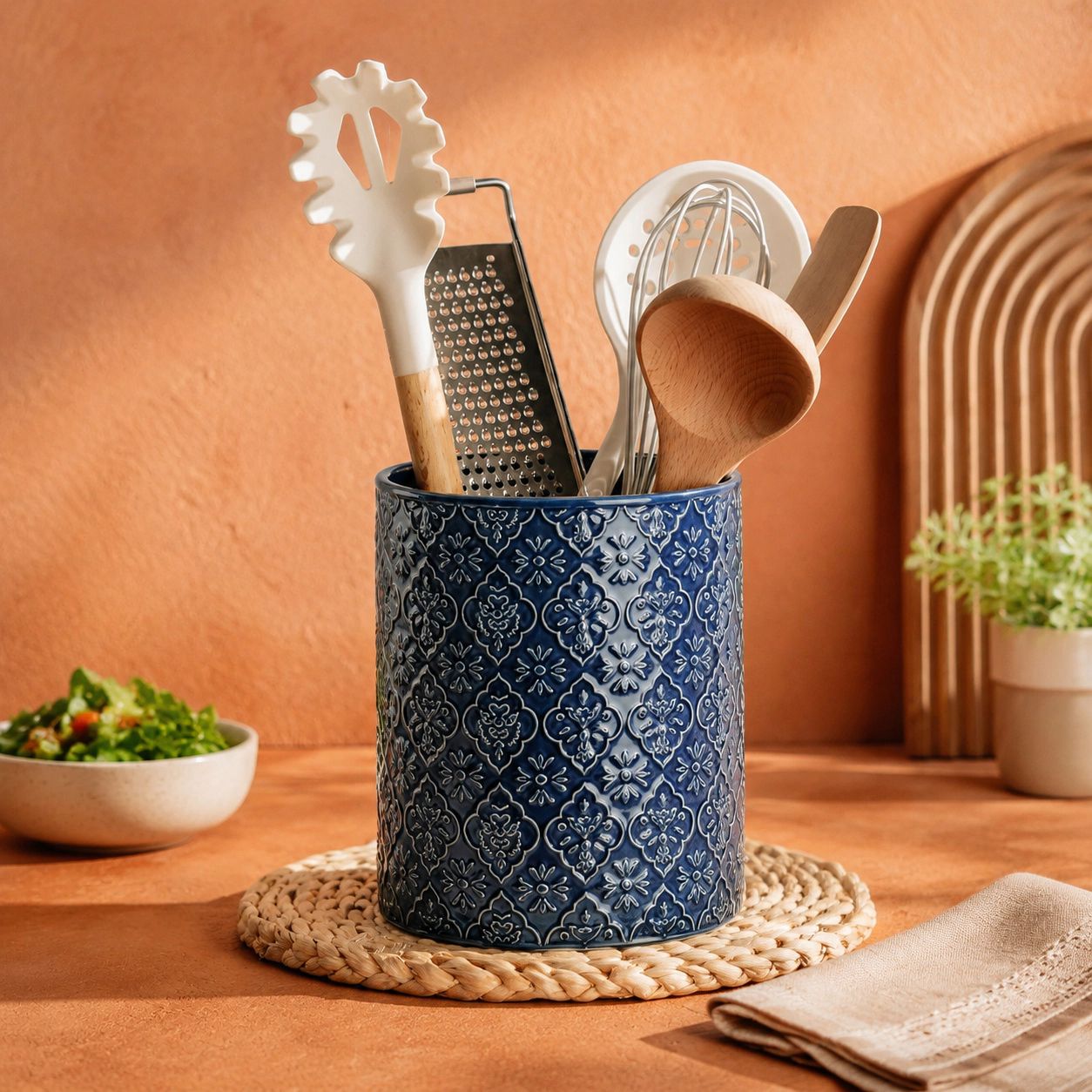 WZK Large Ceramic Embossed Crock Kitchen Utensil Holder