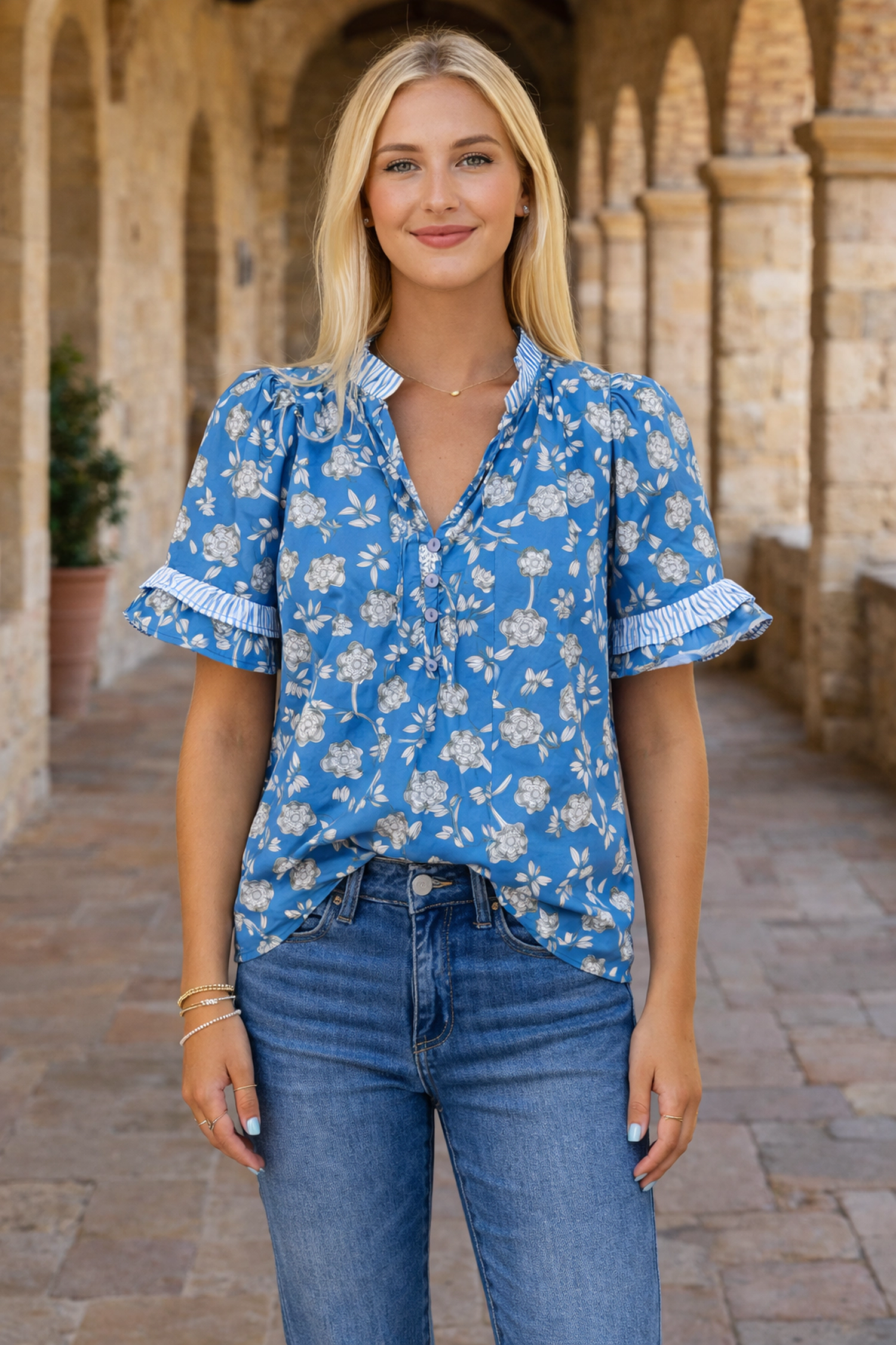 Threaded Pear Women's Hana Detail Short Sleeve Blouse