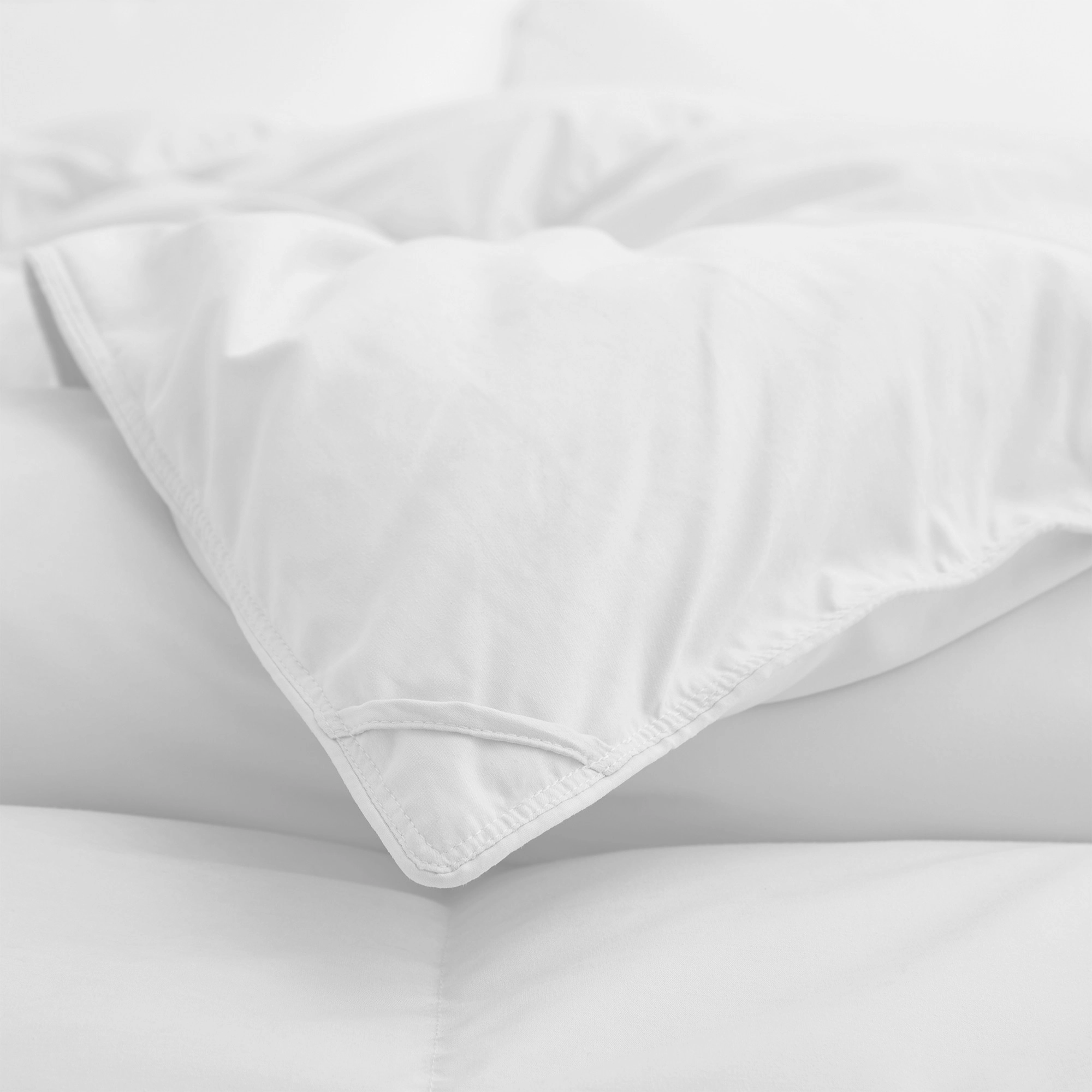 Unikome Goose Feather Fiber Comforter, All Season Fluffy Comforter with Noiseless Shell