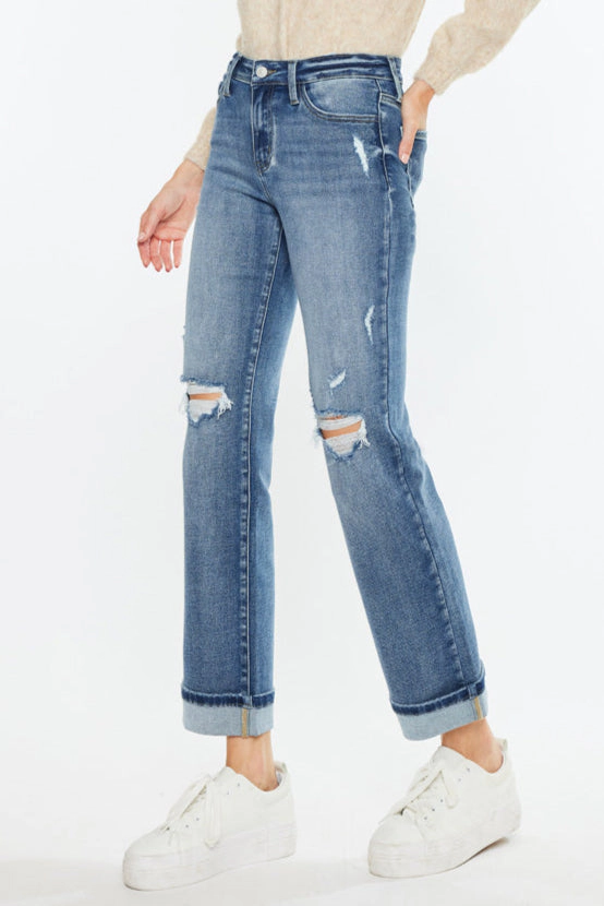 KanCan Women's Essentials Mid Rise True Straight Leg Jeans Carrie