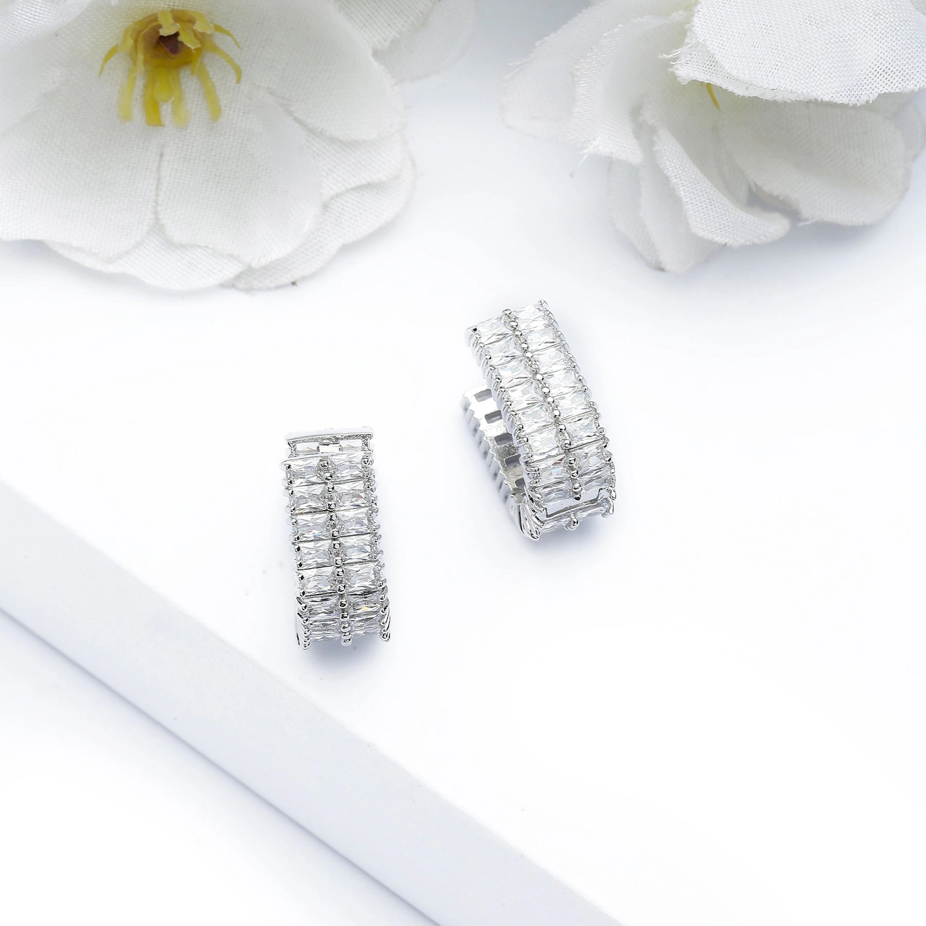 AGP PARIS Womens Shimmering Rectangular Hoop Earrings
