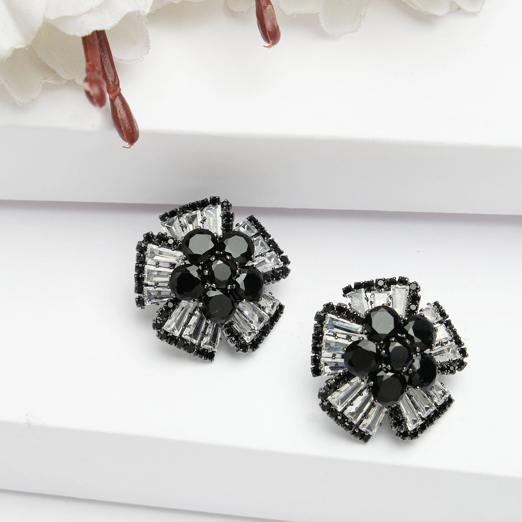 AGP PARIS Womens Diva Collection Columbine Stud Earrings