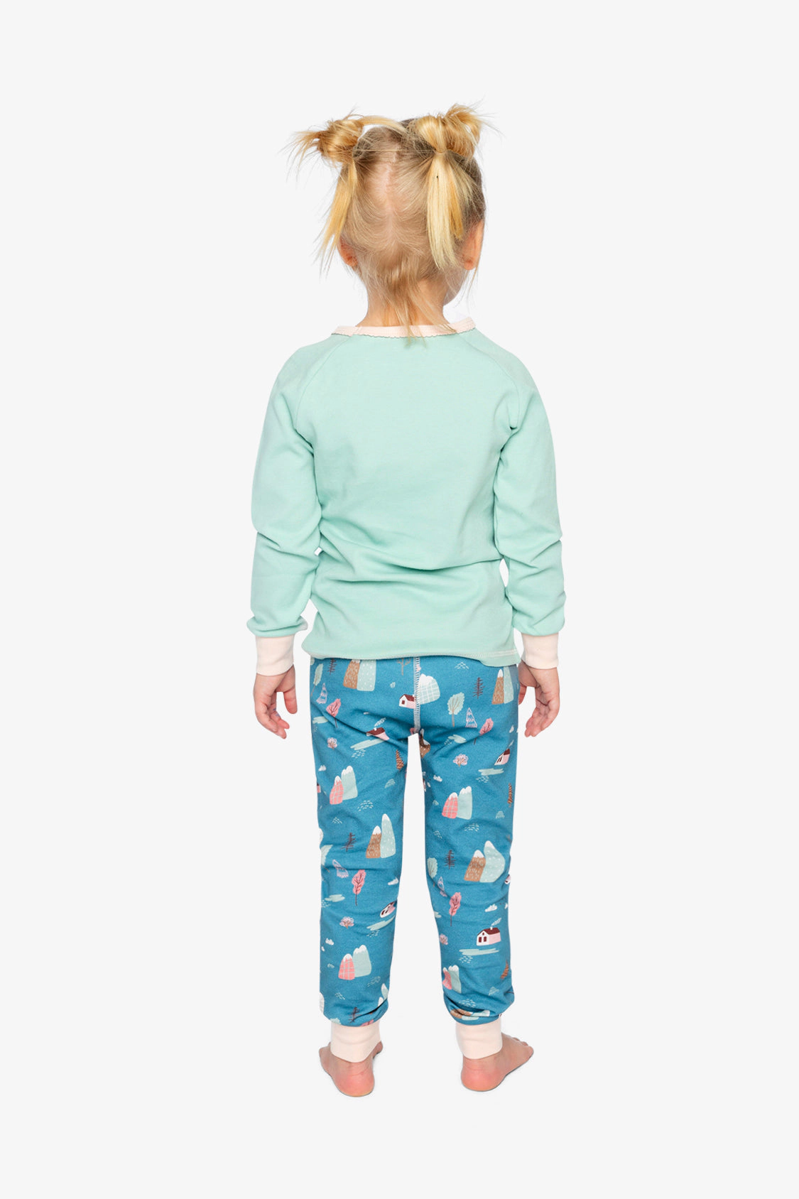 Deux par Girls Organic Cotton House Two Piece Pajama Set with Long Sleeve Top and Waist Pants