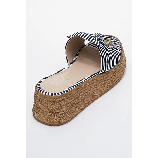 Prologue Shoes Womens Shara Braided Bow & Bee Buckle Platform Sandal