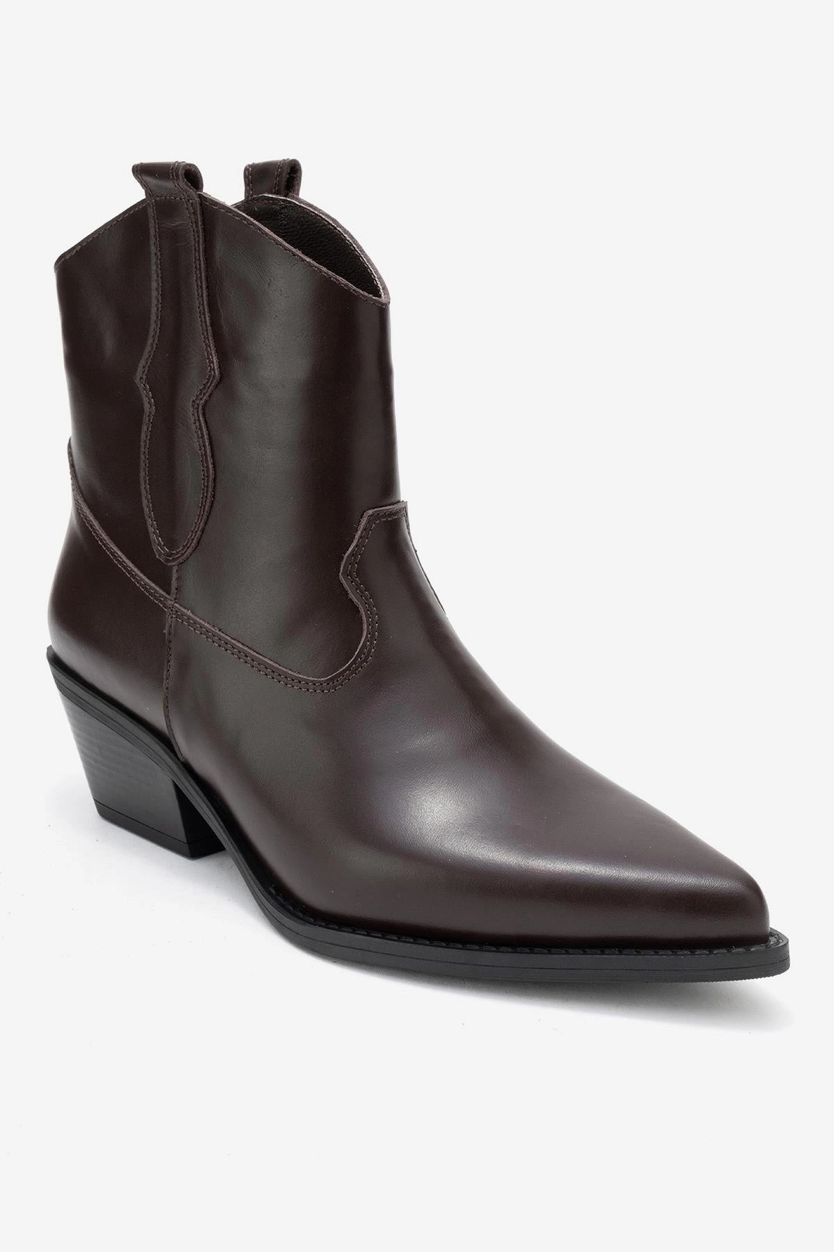 Forever & Always Womens Elia Leather Western Boots