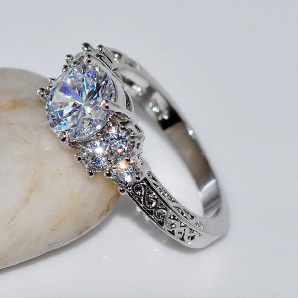 Exquisite Luxury Inlay Shiny Zirconia Engagement Ring