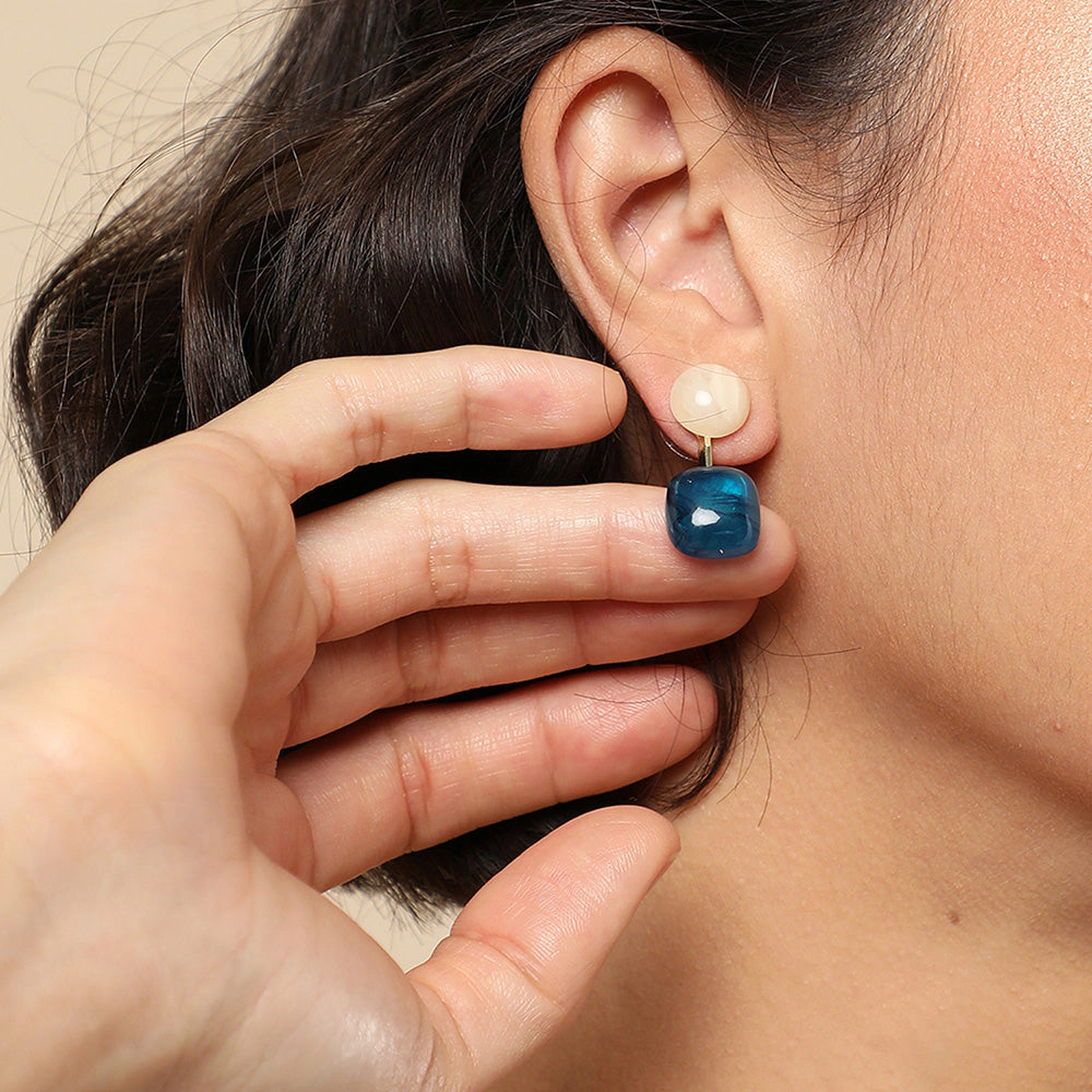 SOHI Women's Blue Stone Drop Earrings, Gold-Toned Mixed Metal