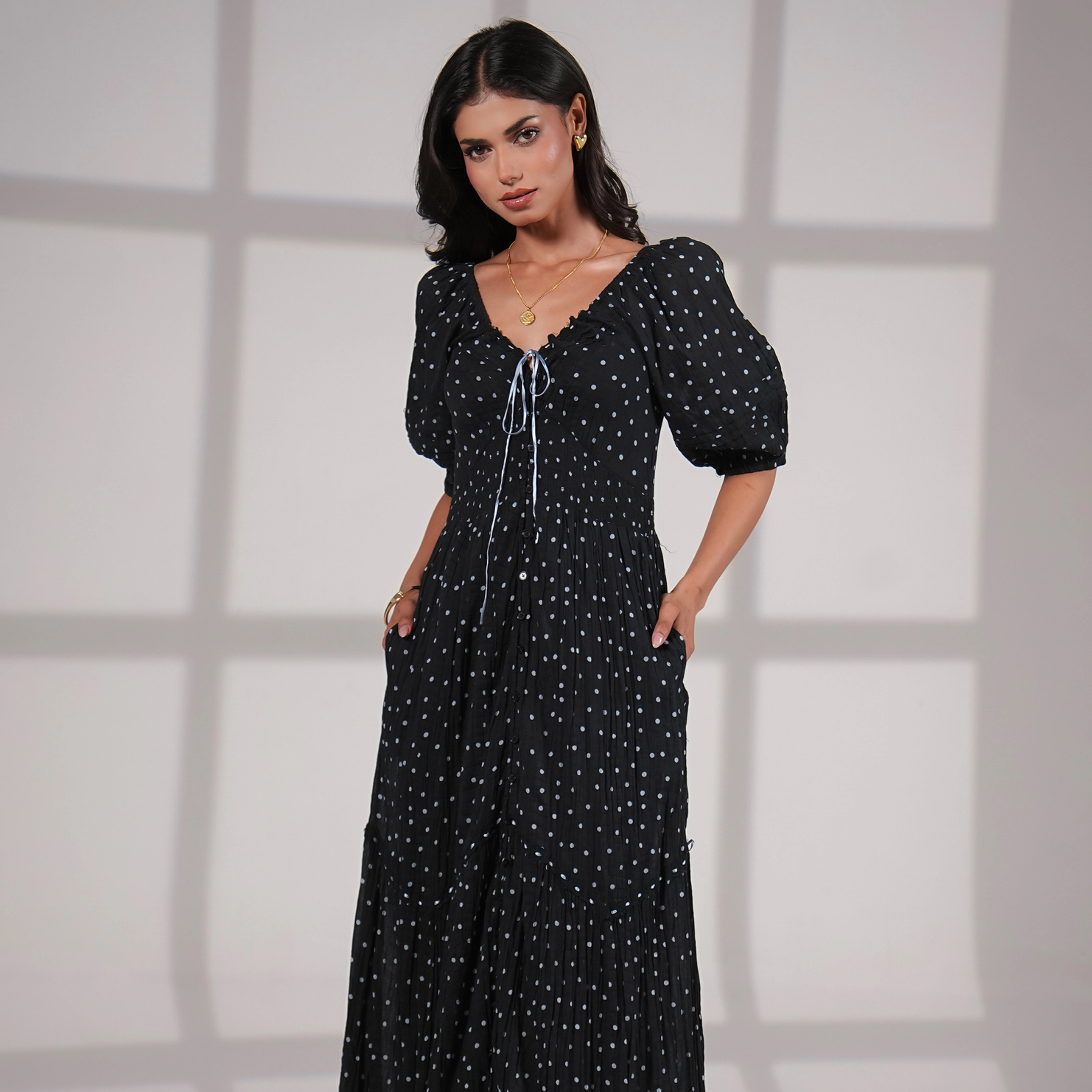Rose & Nancy Women's Eloise Black Blue Spot Print Cotton Crinkle Maxi Dress