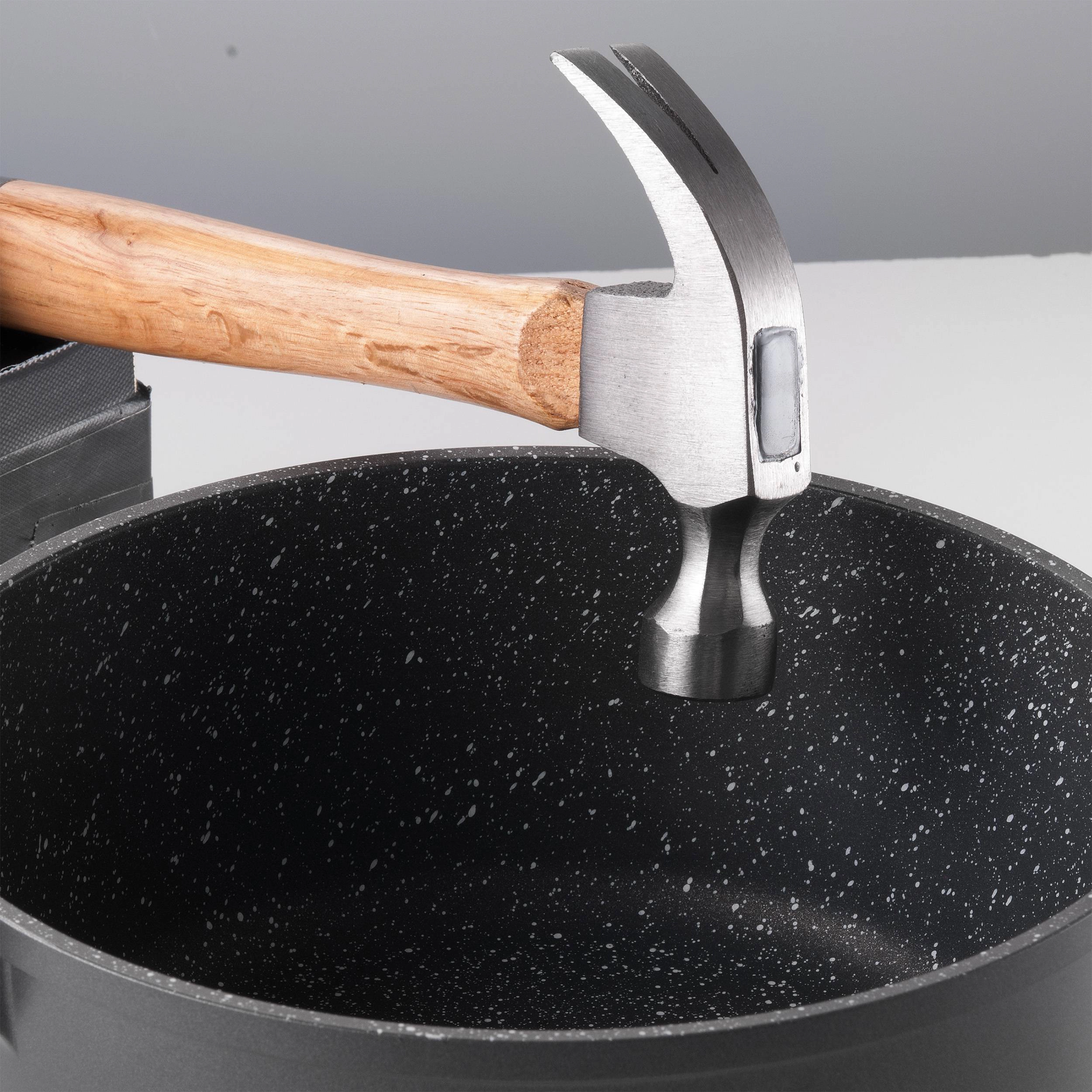 Cuisine::pro® GRANITE™ Saucepan With Lid 3.1 Qt.