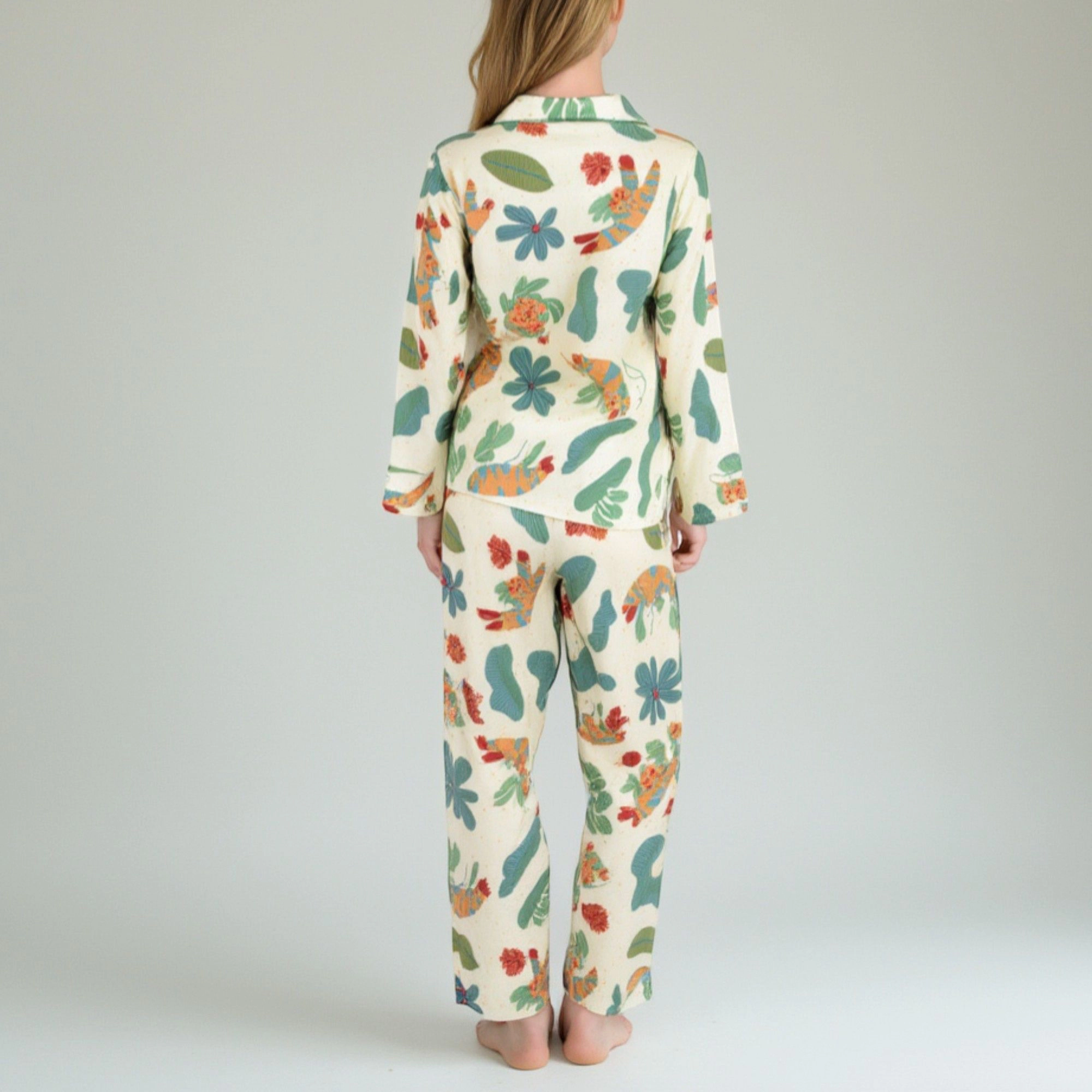 Anna-Kaci Women's Long Sleeve Button Up Jungle Print Pajama Set with Chest Pocket and Matching Pants