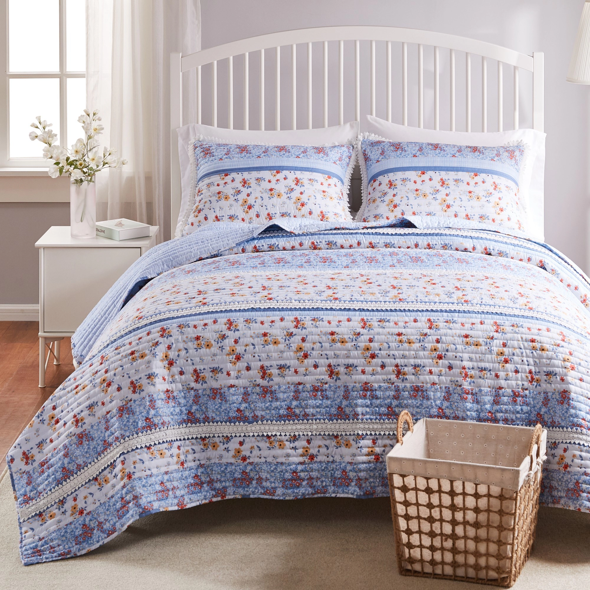 Greenland Home Betty Lace Embellished Oversized Quilt and Pillow Sham Set 3 Piece