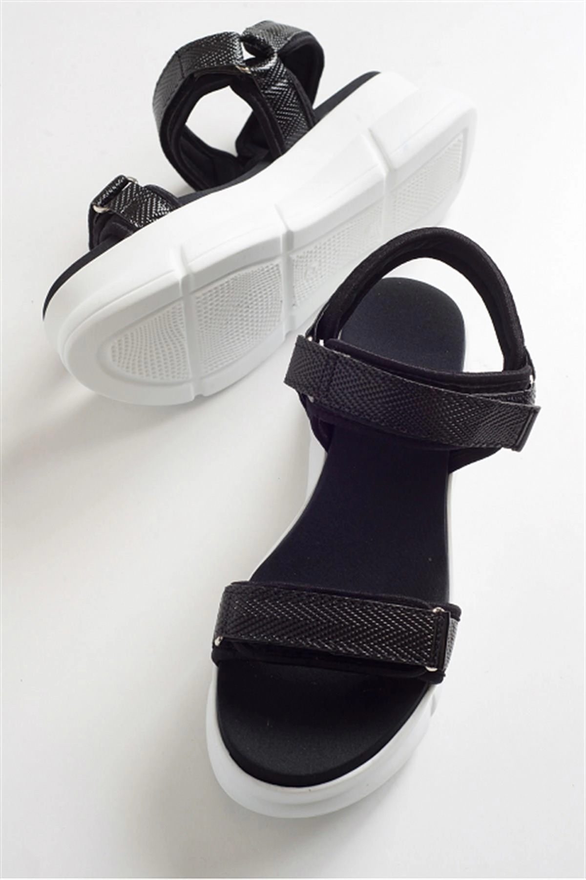 Prologue Shoes Womens Yrmengardis Strappy Sandal