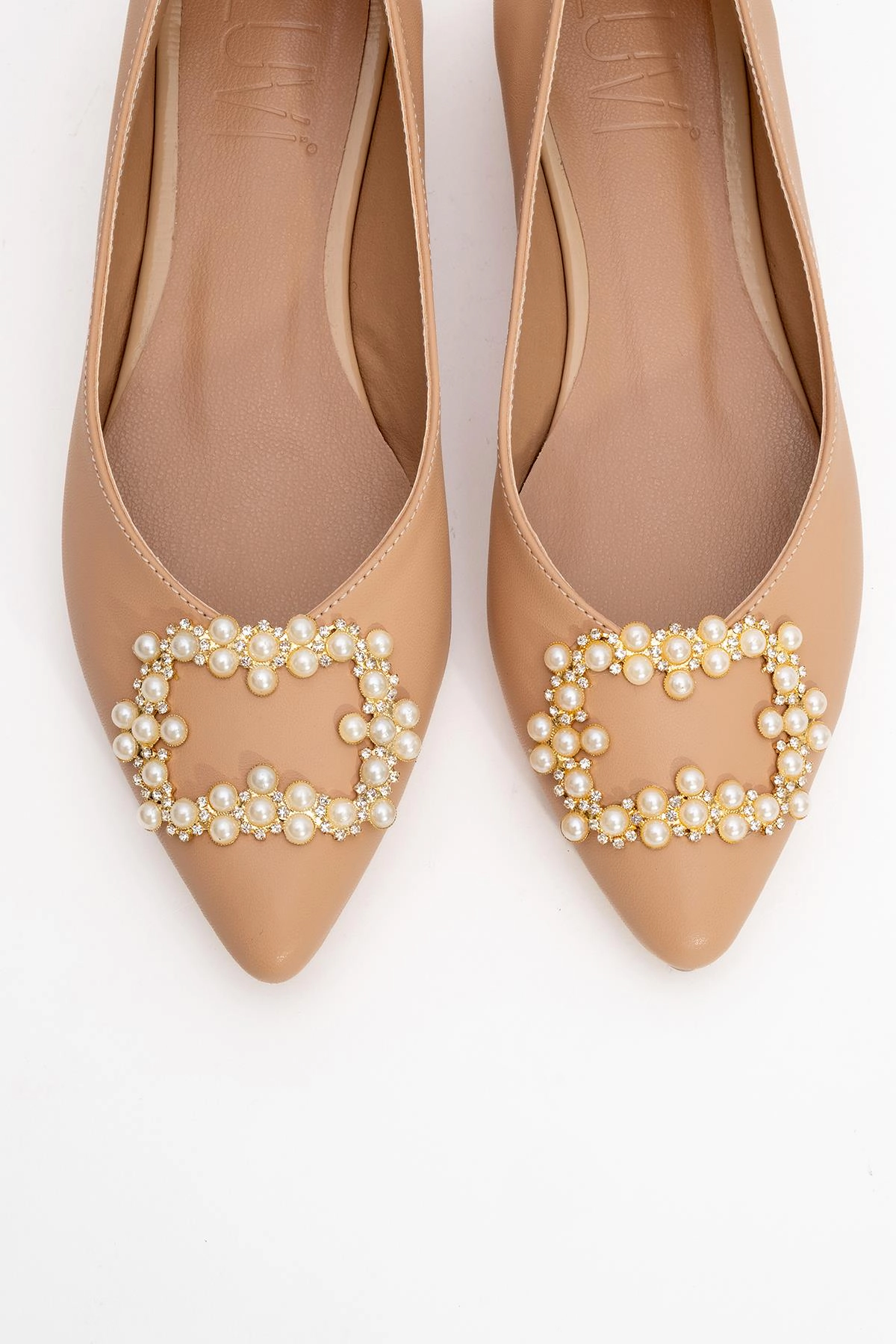 Prologue Shoes Womens Ghent Pearl Embellished Ballet Flat