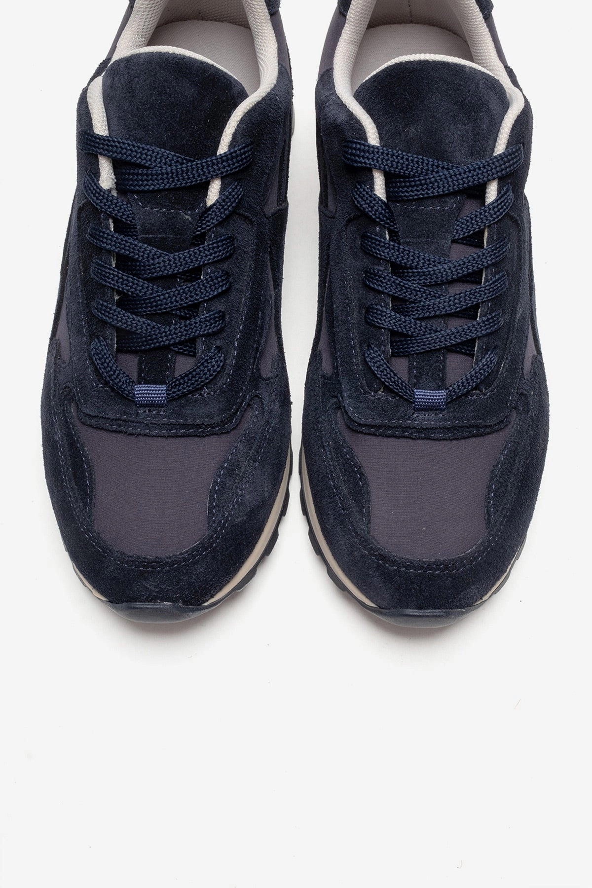 Forever & Always Womens Sahra Leather Sneaker