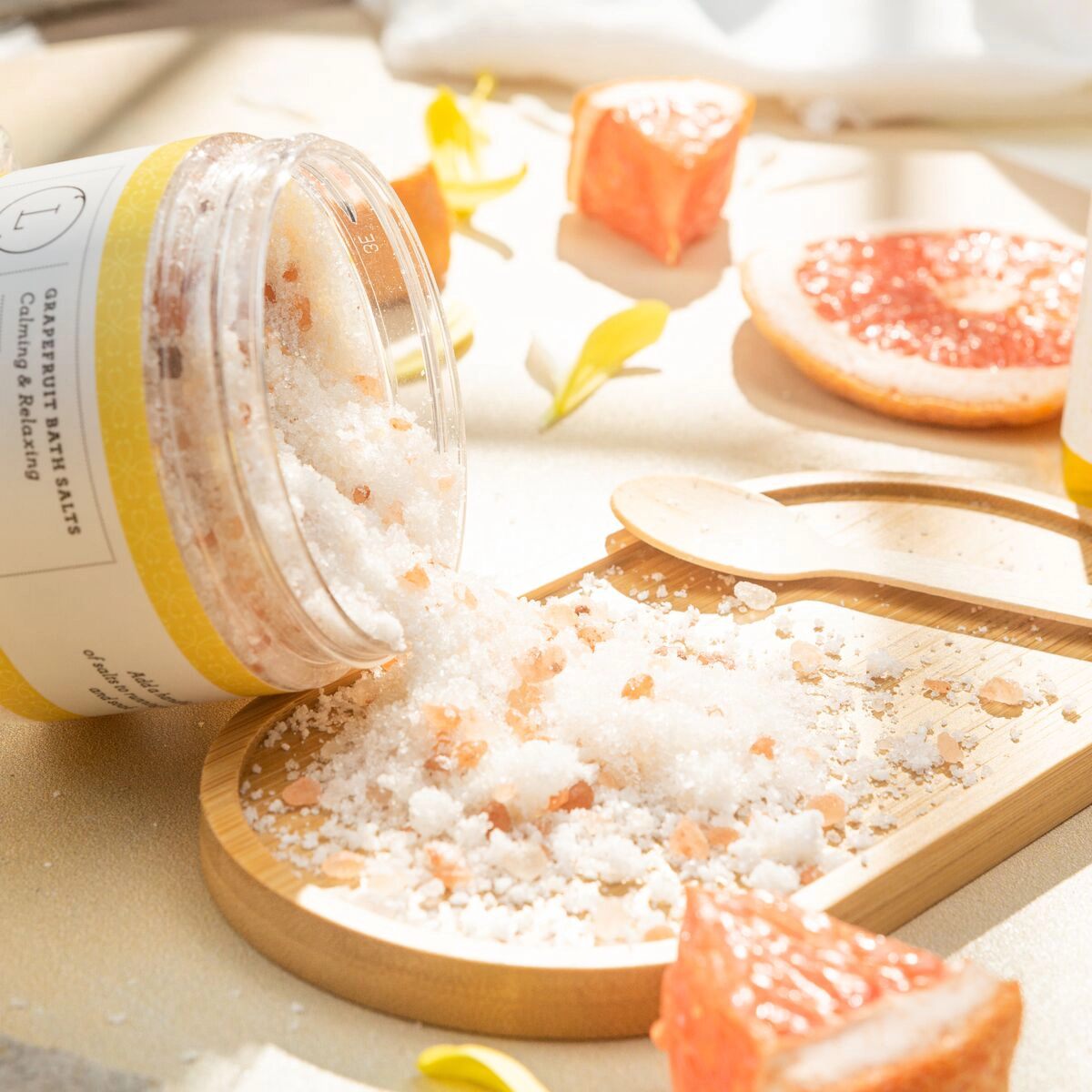 Lizush Citrus Holiday Spa Gift Box - Handmade Natural Bath and Body Set, Grapefruit Oil and Scrub