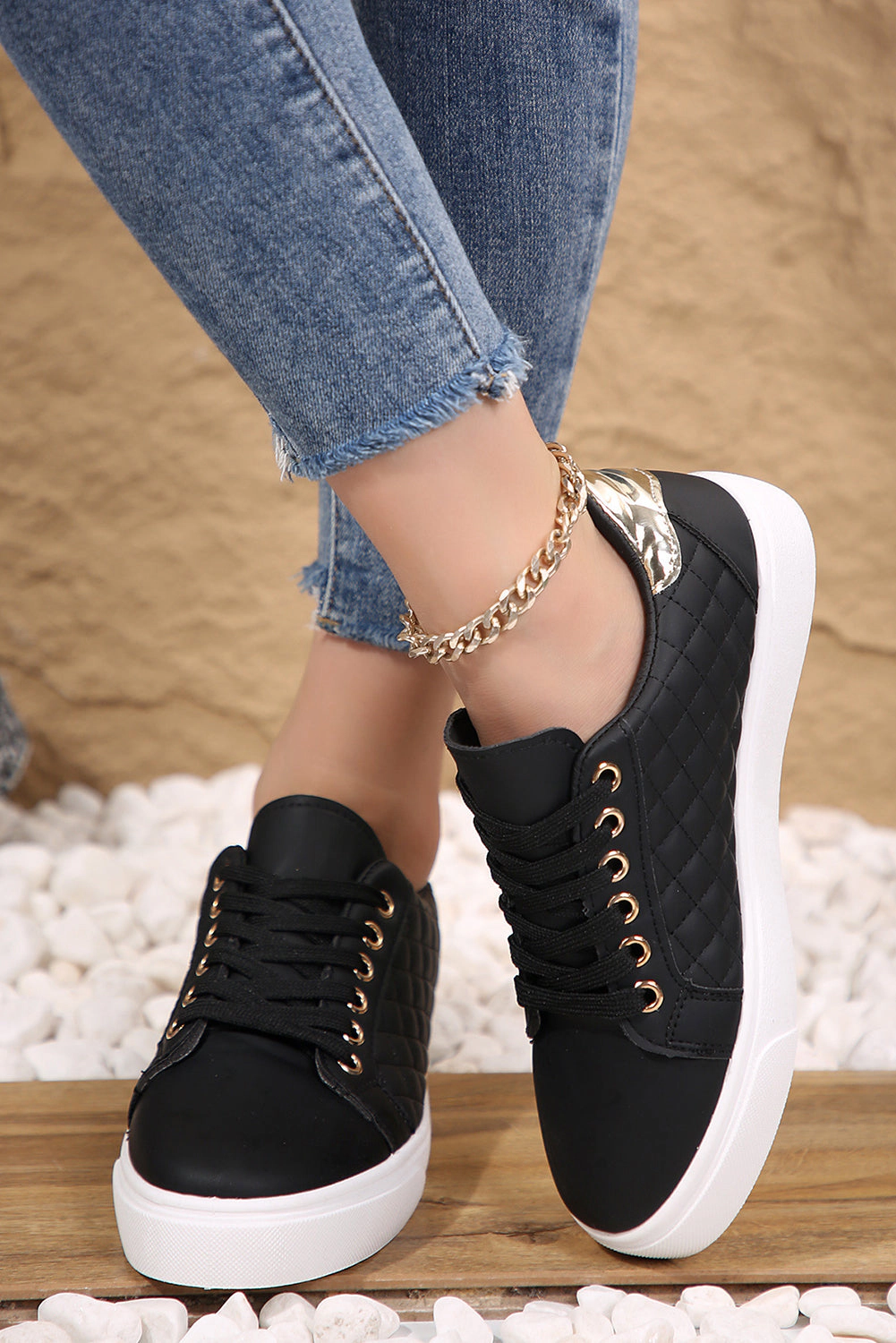 Threaded Pear Women's Harper Quilted Lace Up Sneakers