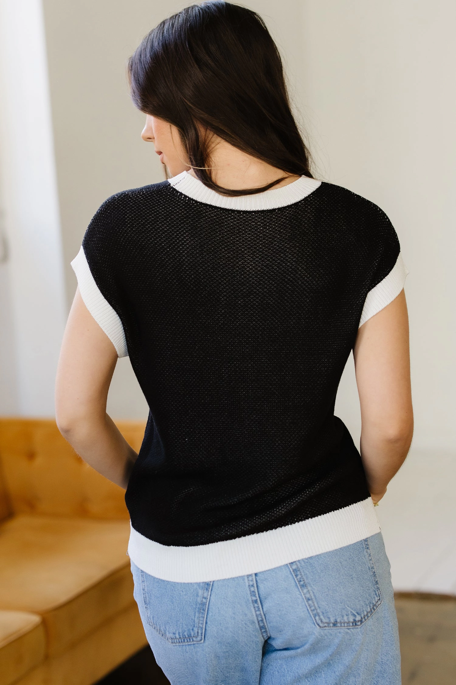 Threaded Pear Women's Evelynn Trim Short Sleeve Sweater